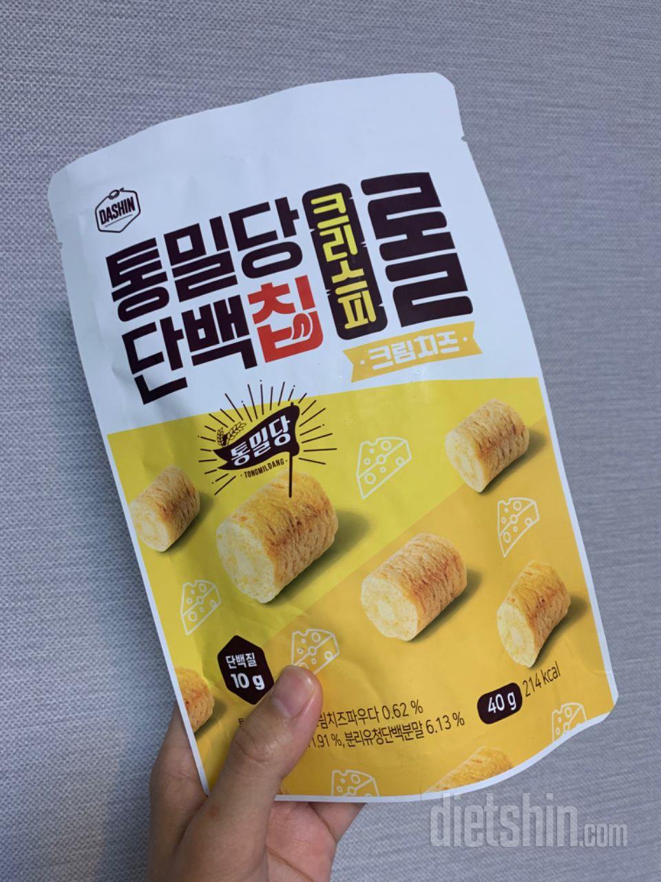 크림치즈롤 너무 맛있어요..!
예전에