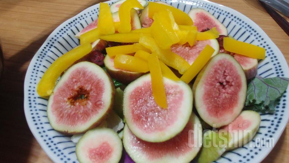 토핑 올려서 맛있게 잘먹었습니다.