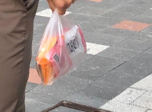 배송 이슈가 있었지만 빠르게 배송되어