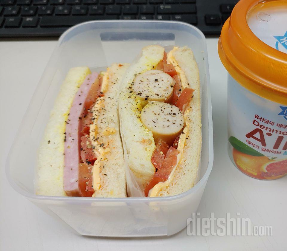 샌드위치용으로 매일매일 먹고있어요 !