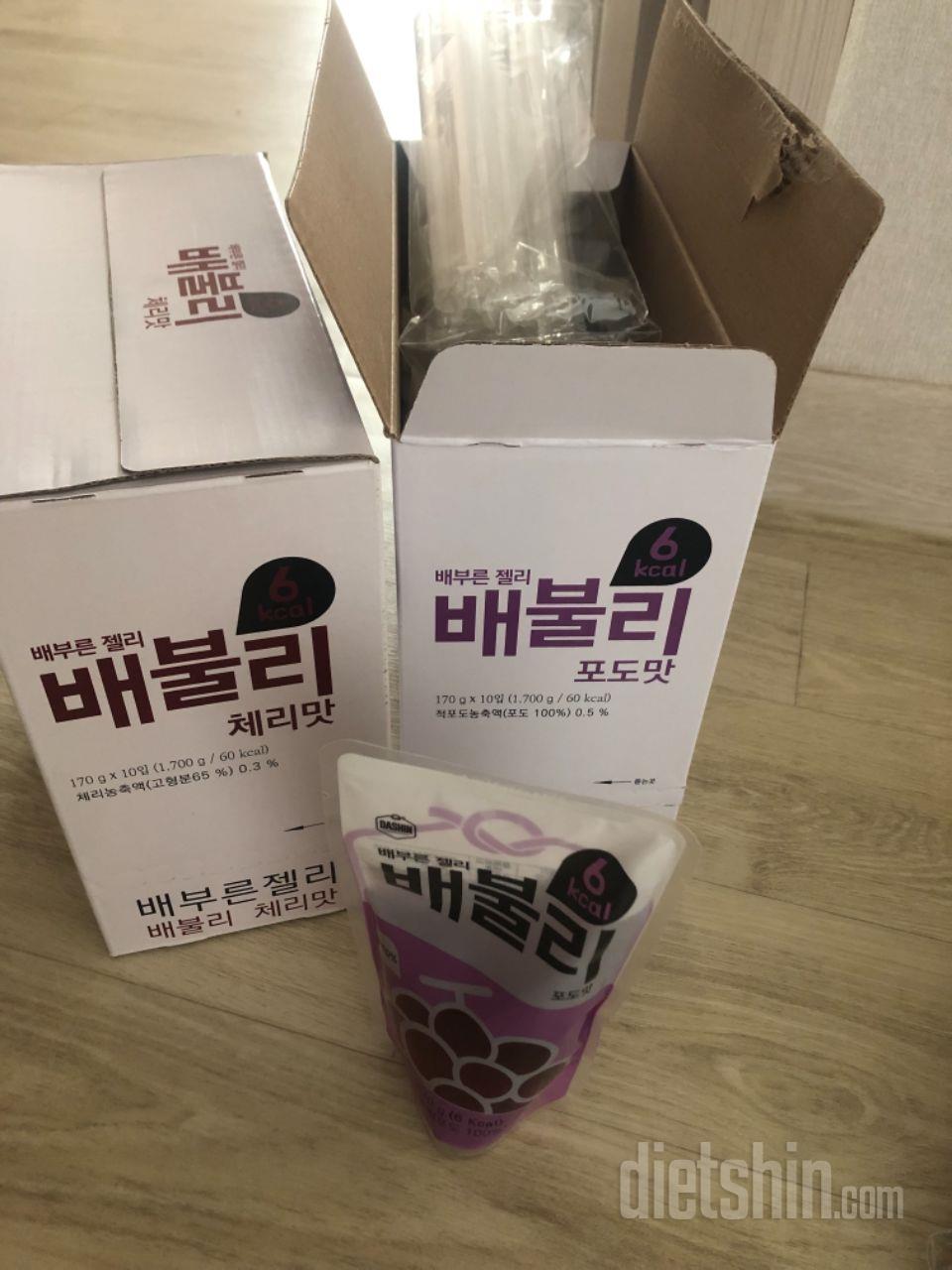 배송이 시간이 좀 걸리네요
체리맛이랑