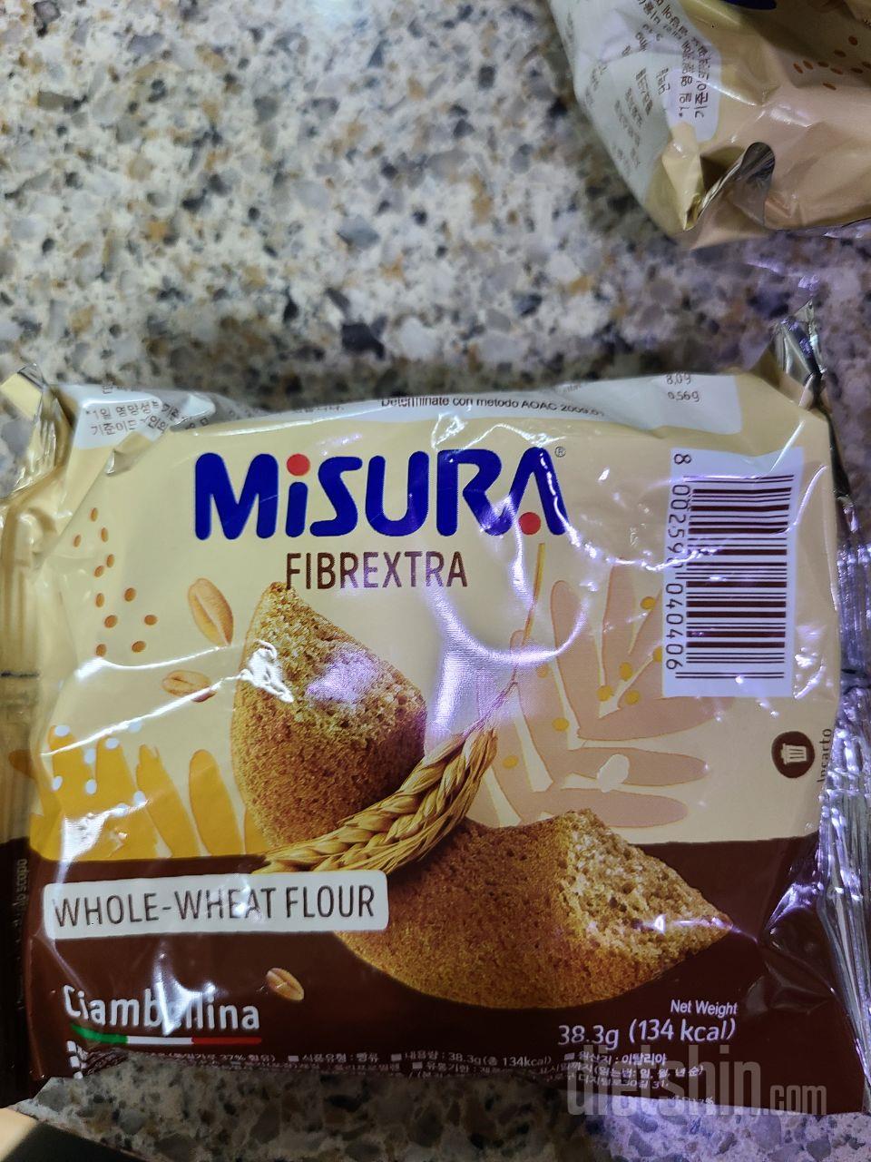 맛있어요. 그릭요거트랑 같이 아침에