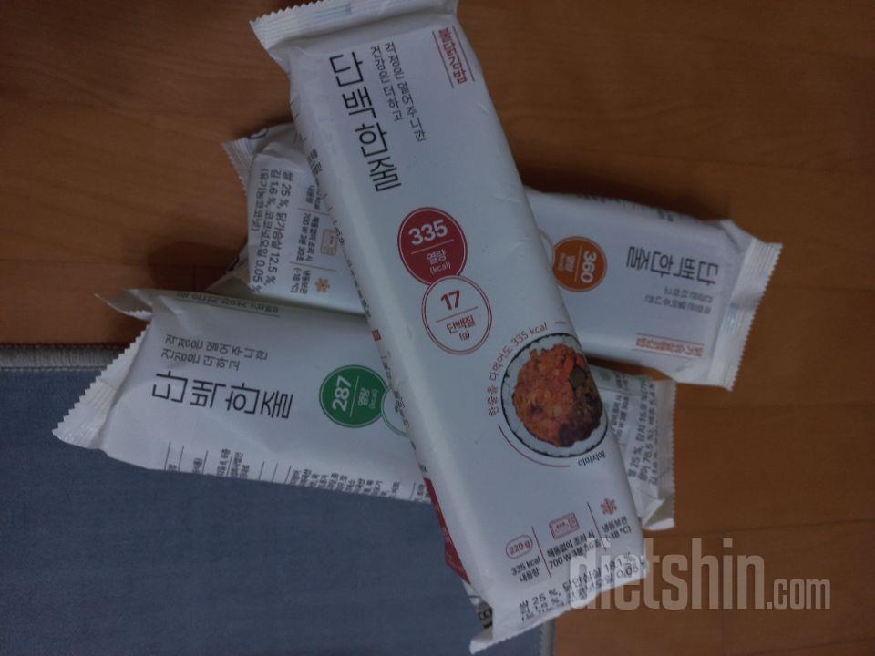 김밥 좋아해서 시켜봤는데 생각보다 포