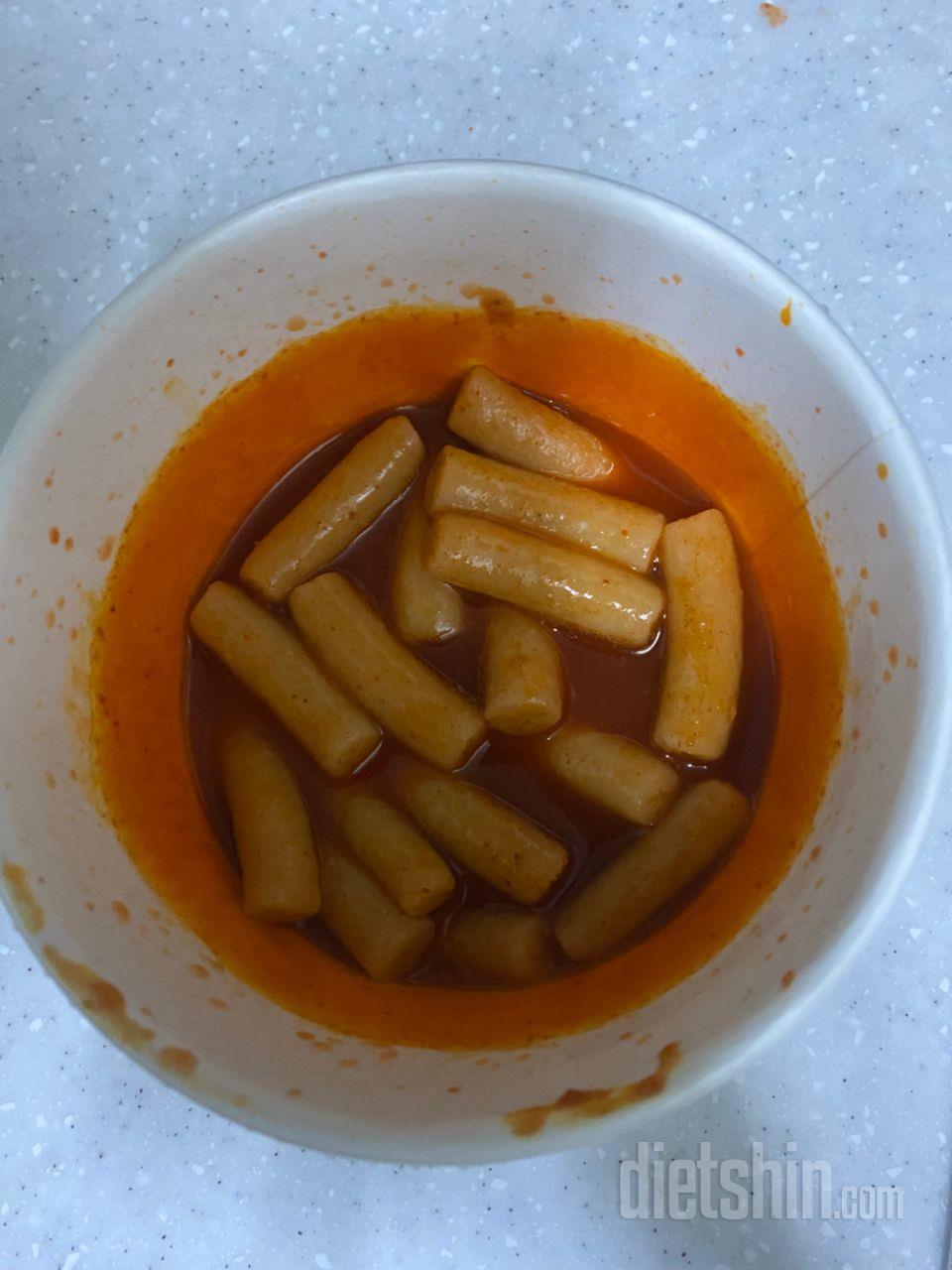 오자마자 터서 먹었는데
양념 시중에