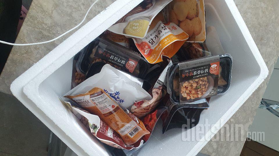 성수동족발 시켜보고 넘 마싯게 먹어서