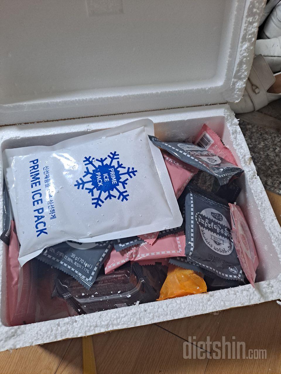 흑임자 맛있고
 크림치즈는 크림치즈맛