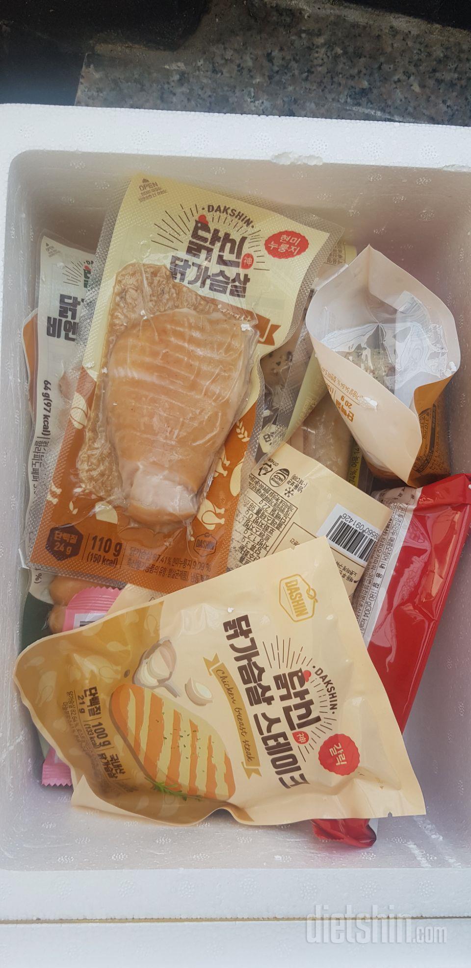 여러가지시키면서하나주문했는데
맛있긴한