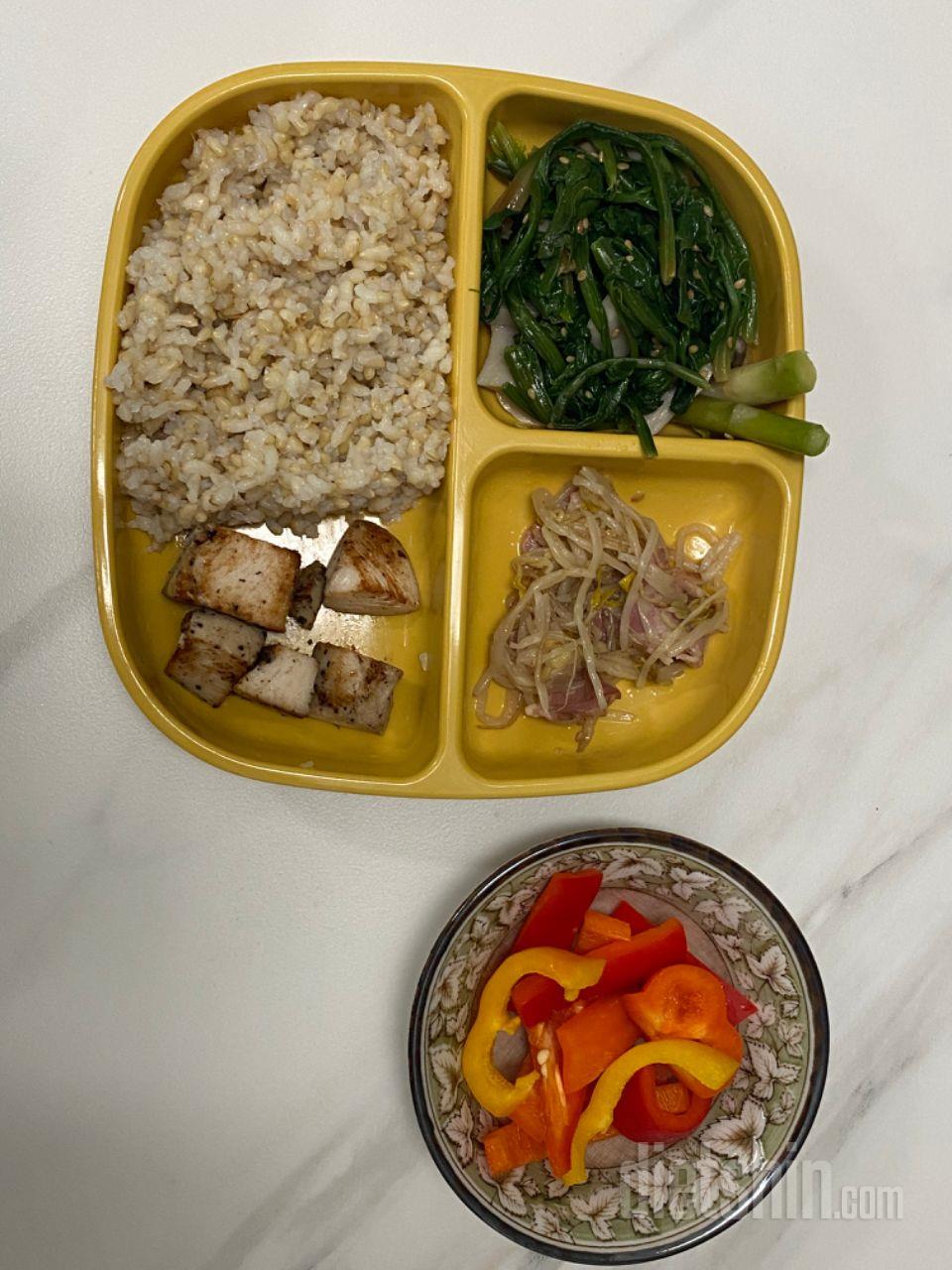 칼로리는 반으로 줄고 양은 많이 먹을
