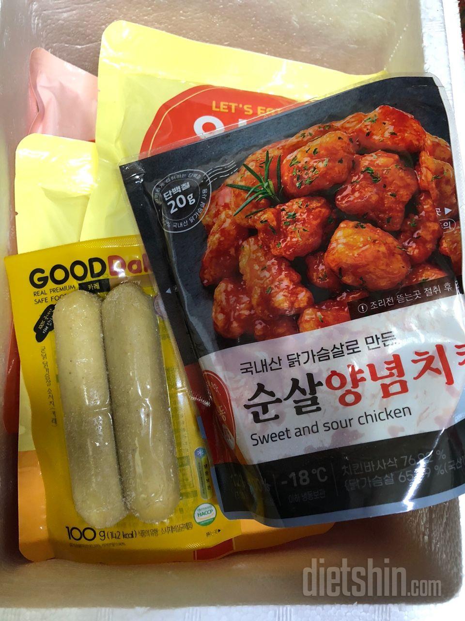 치킨 먹고싶엇는데 먹으니 양념치킨 맛