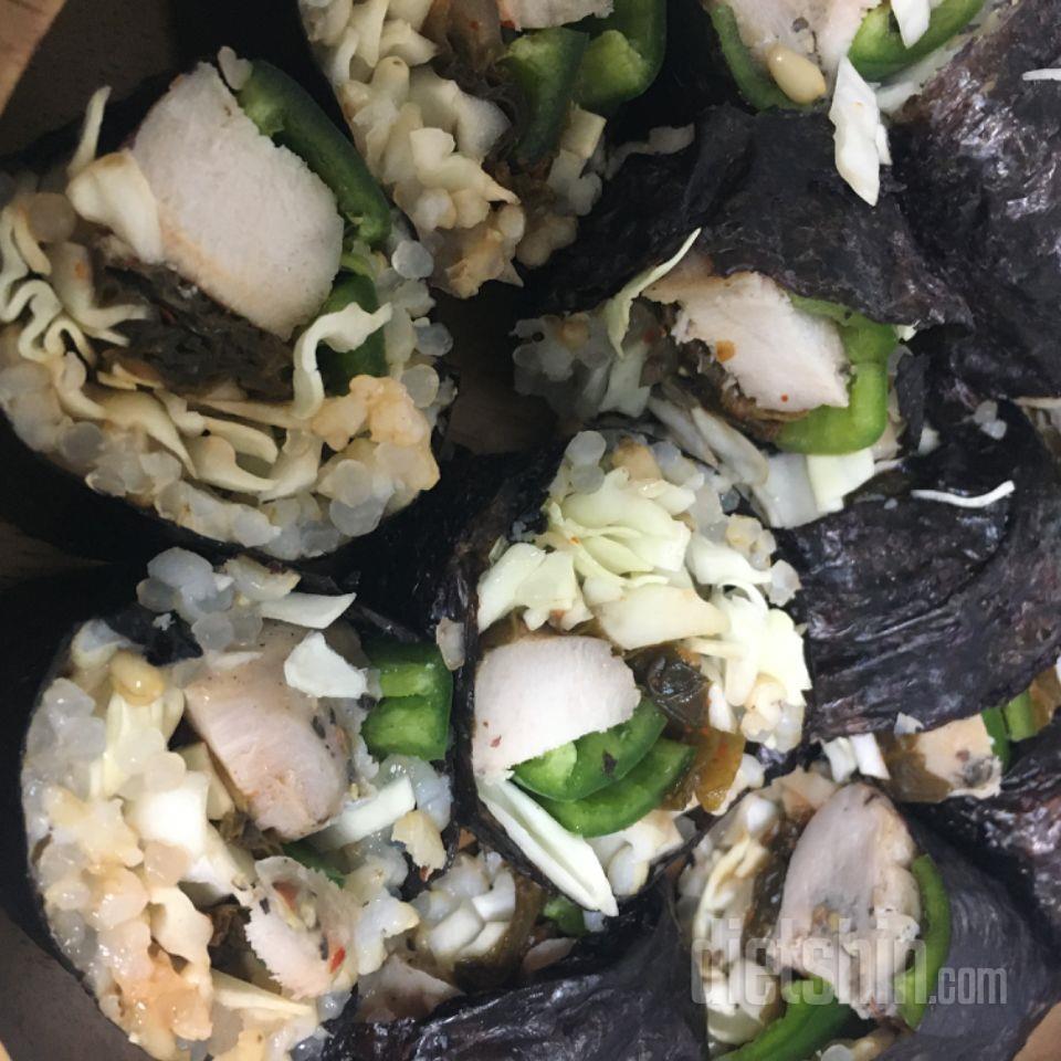 부드럽고 맛있어요!! 닭가슴살도 퍽퍽