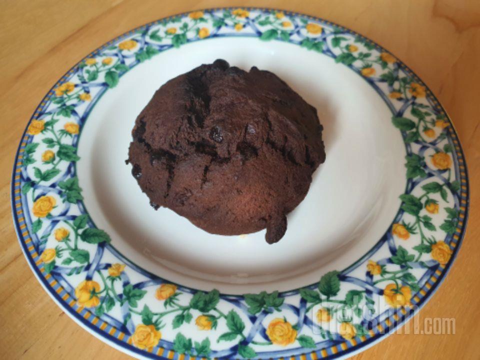 플레인도 맛있었는데 초코까지 너무 완