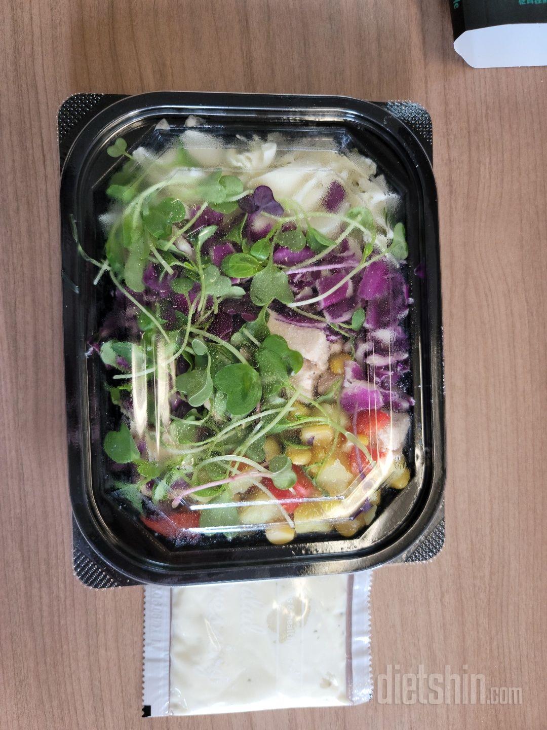 신선하고 맛있습니다 양이 살짝 아쉬워