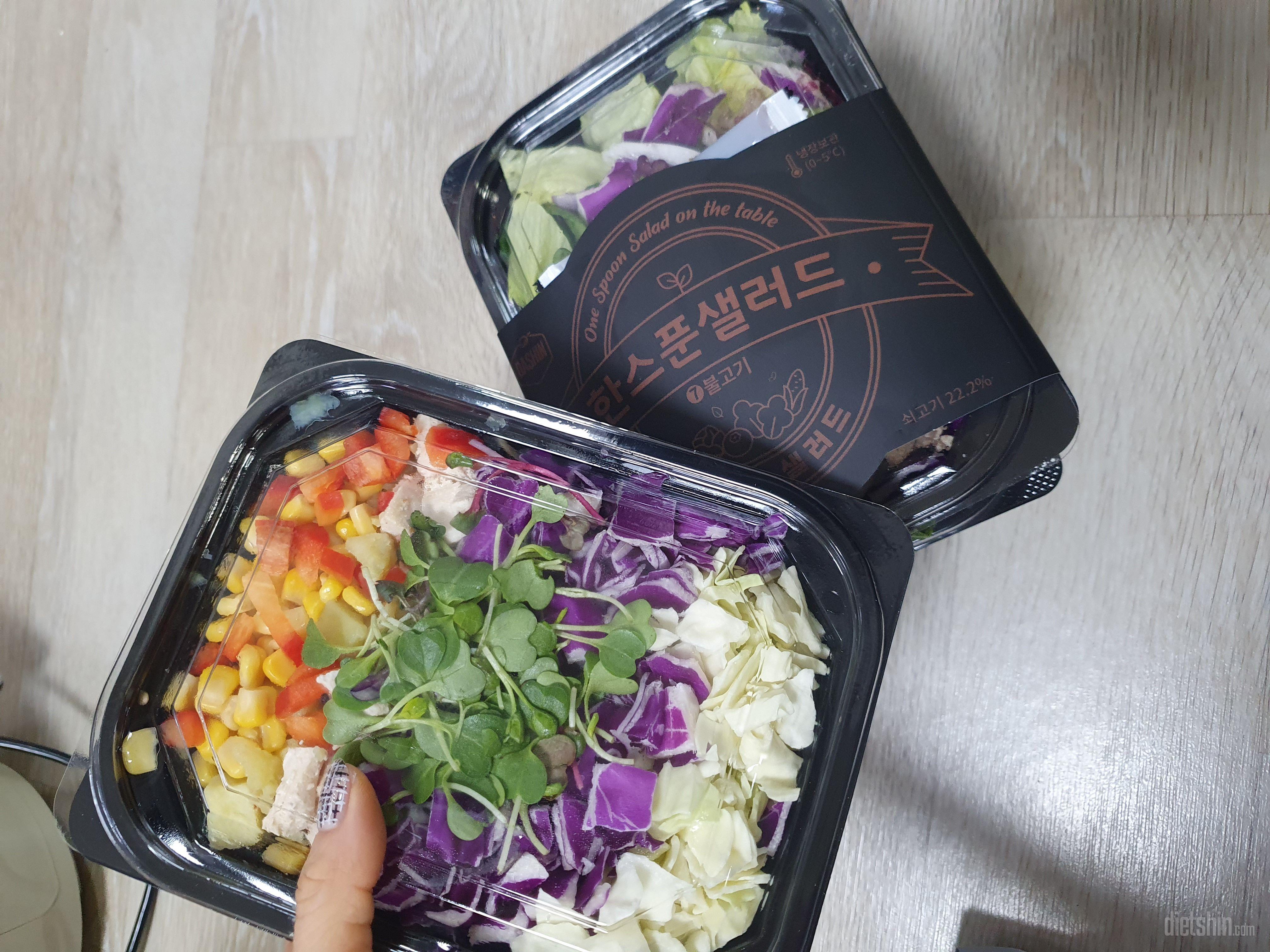 샐러드 항상 신선하고 맛있어서 계속