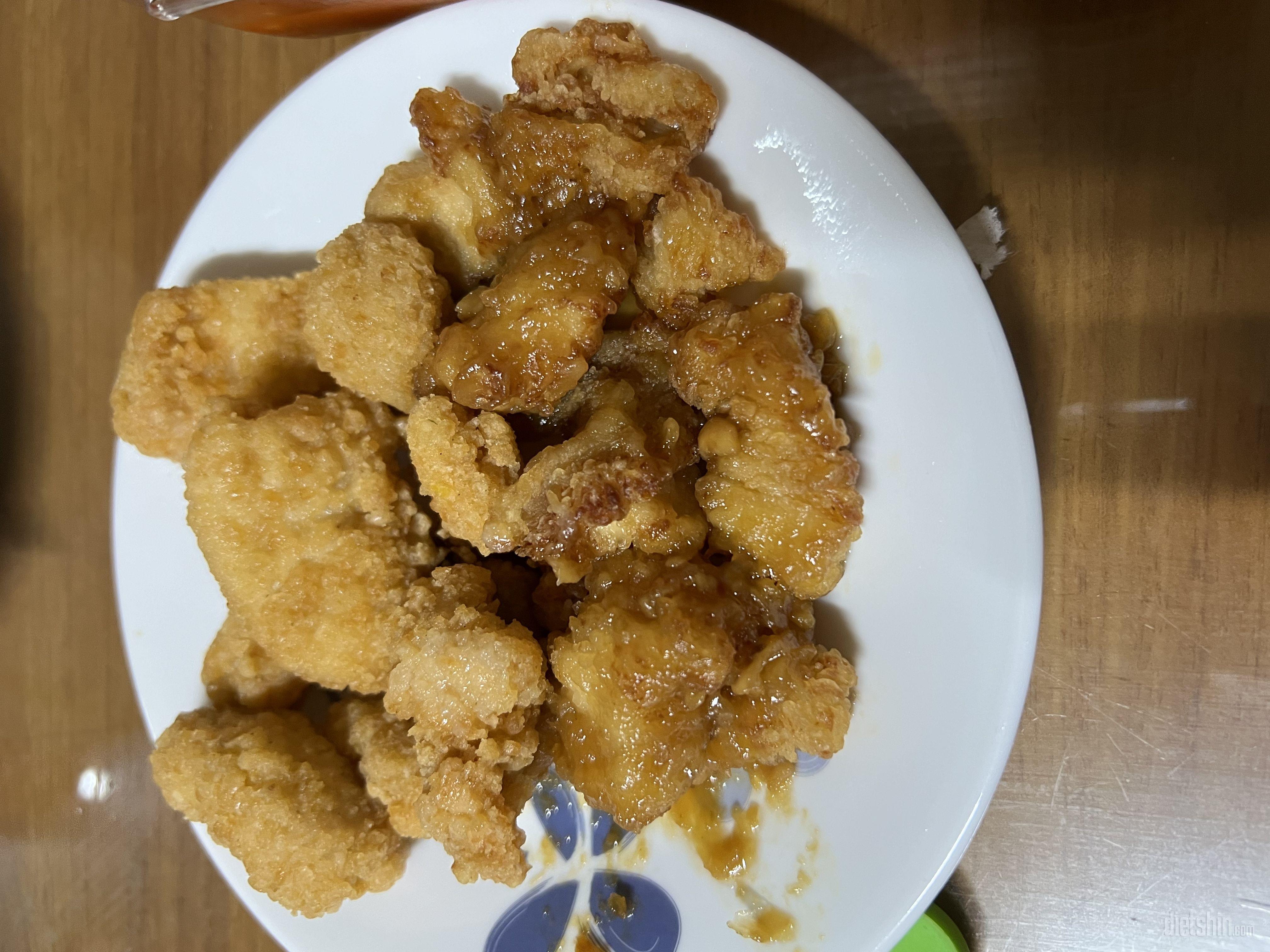 엄청 맛있네요.. 치킨대신 먹을수있어