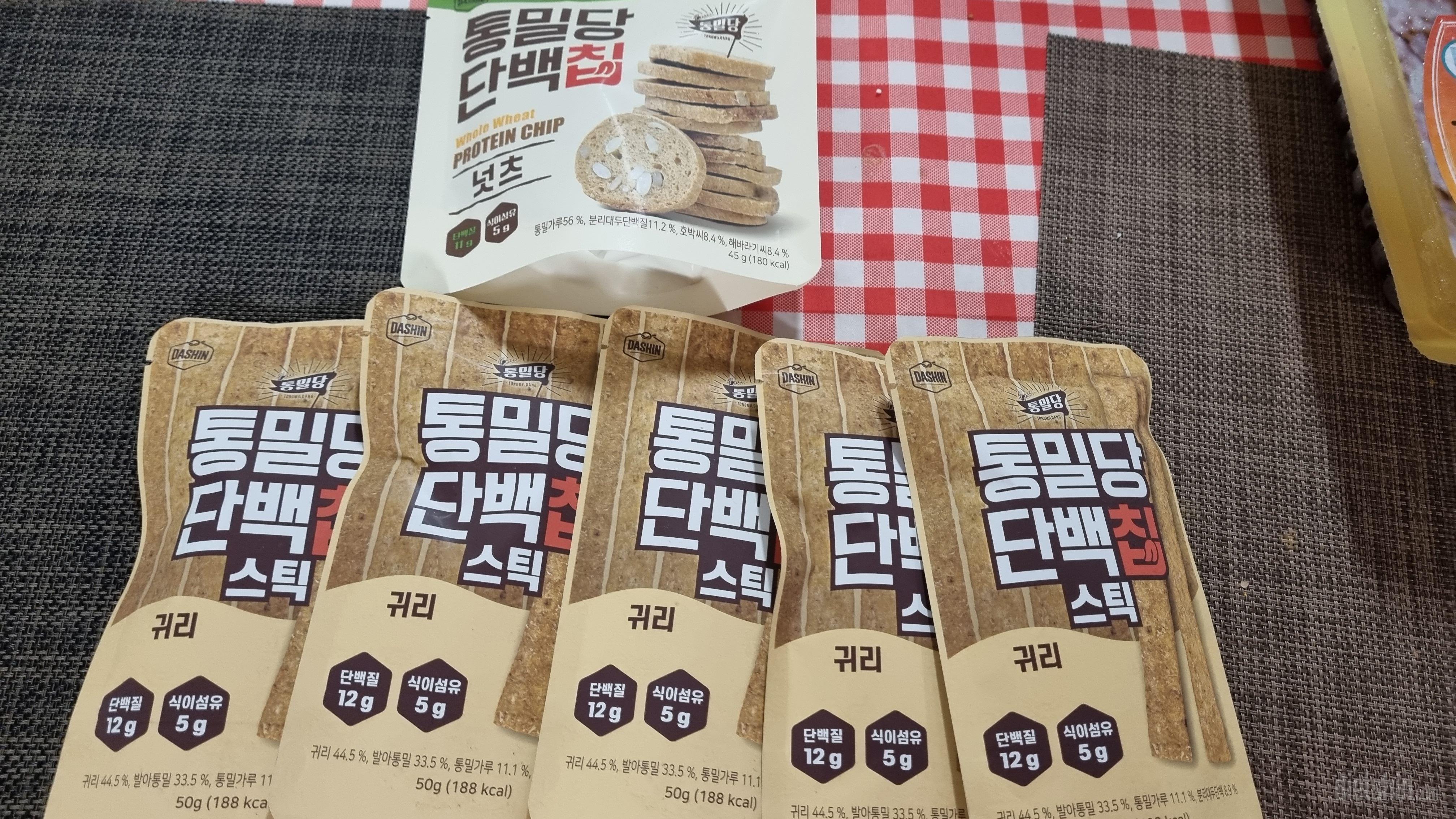 생각보다 훨씬맛있어요~
가격은 쪼매