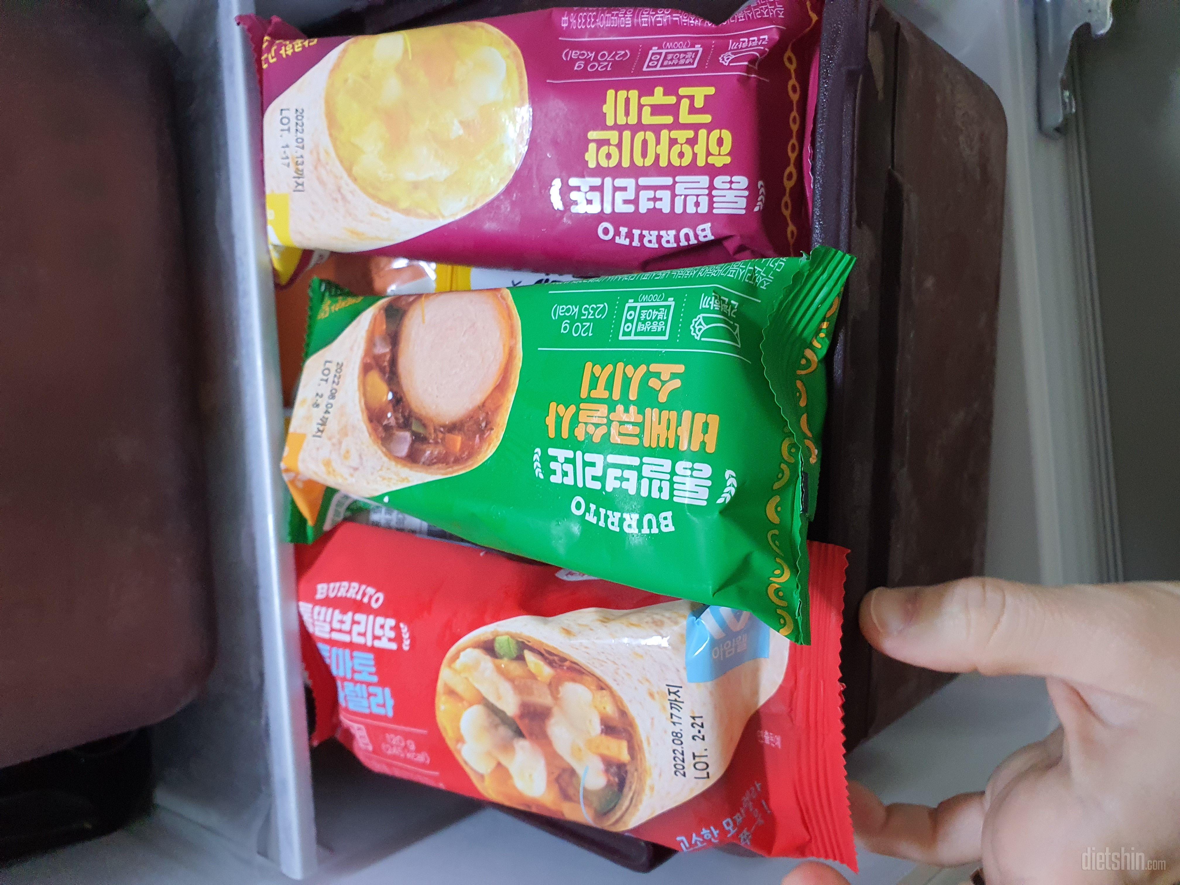 하나가 덜왔어요..
맛은 있어요