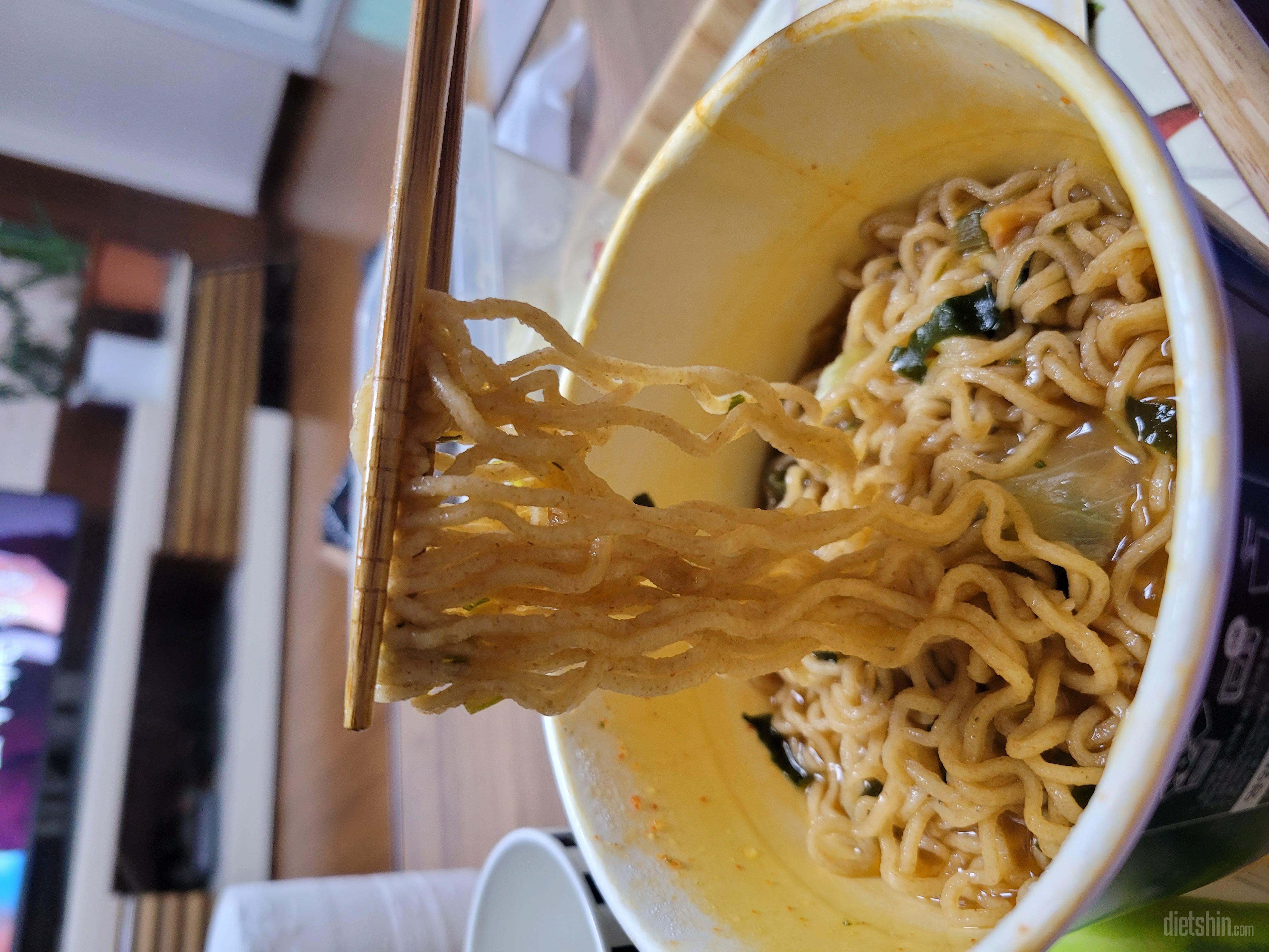 간단하게 요기할때 맛있게 먹었습니다