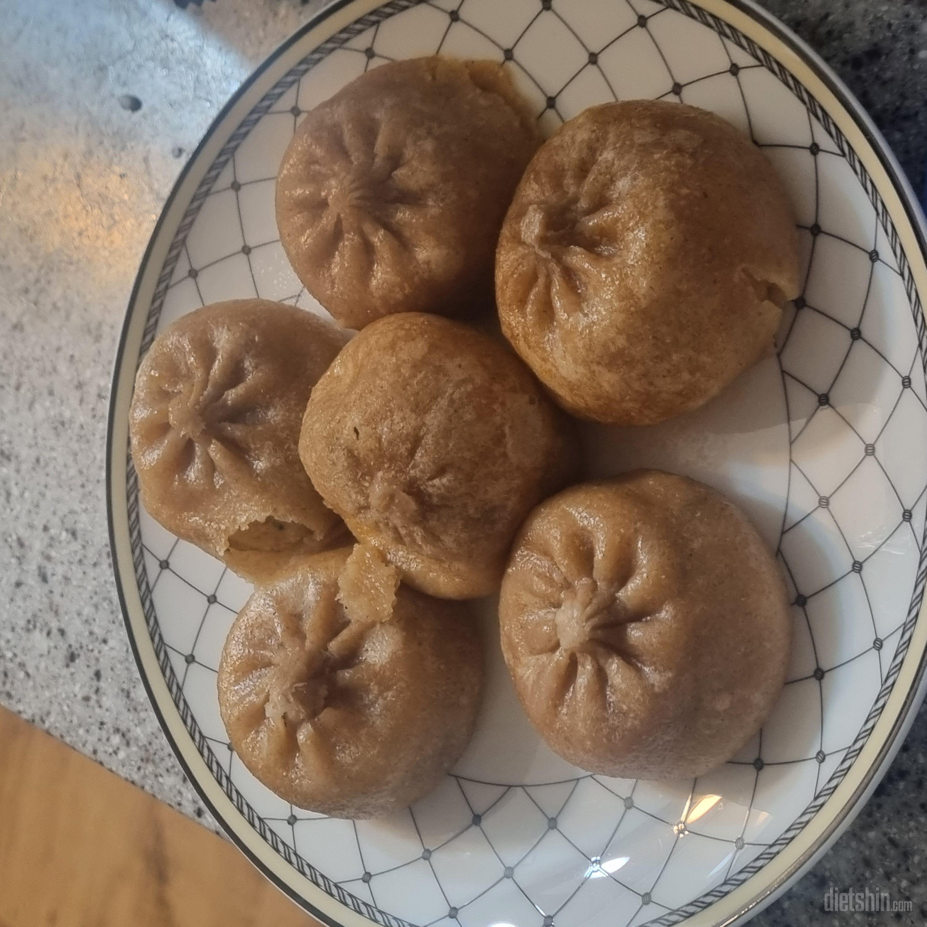 와 김치만두 존맛탱 아닙니꽈,,
제