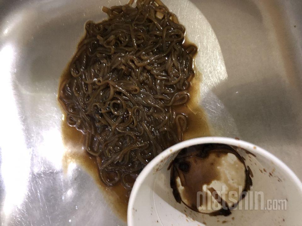 이거 정말 정신나간 하수구 맛이네요.