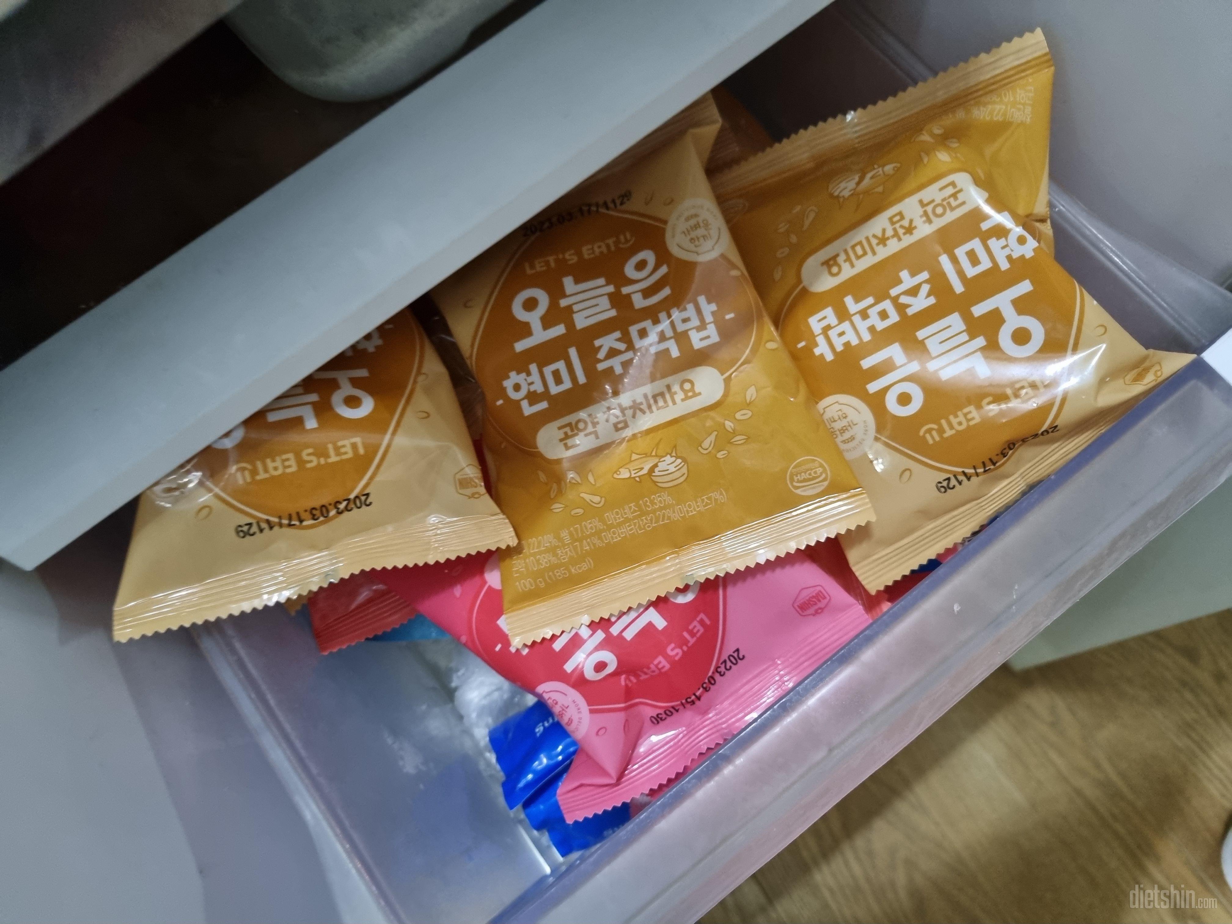 여러번 재구매해서 먹고있어요. 간편하