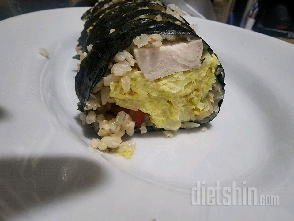 김밥( 점심식사 669kcal)