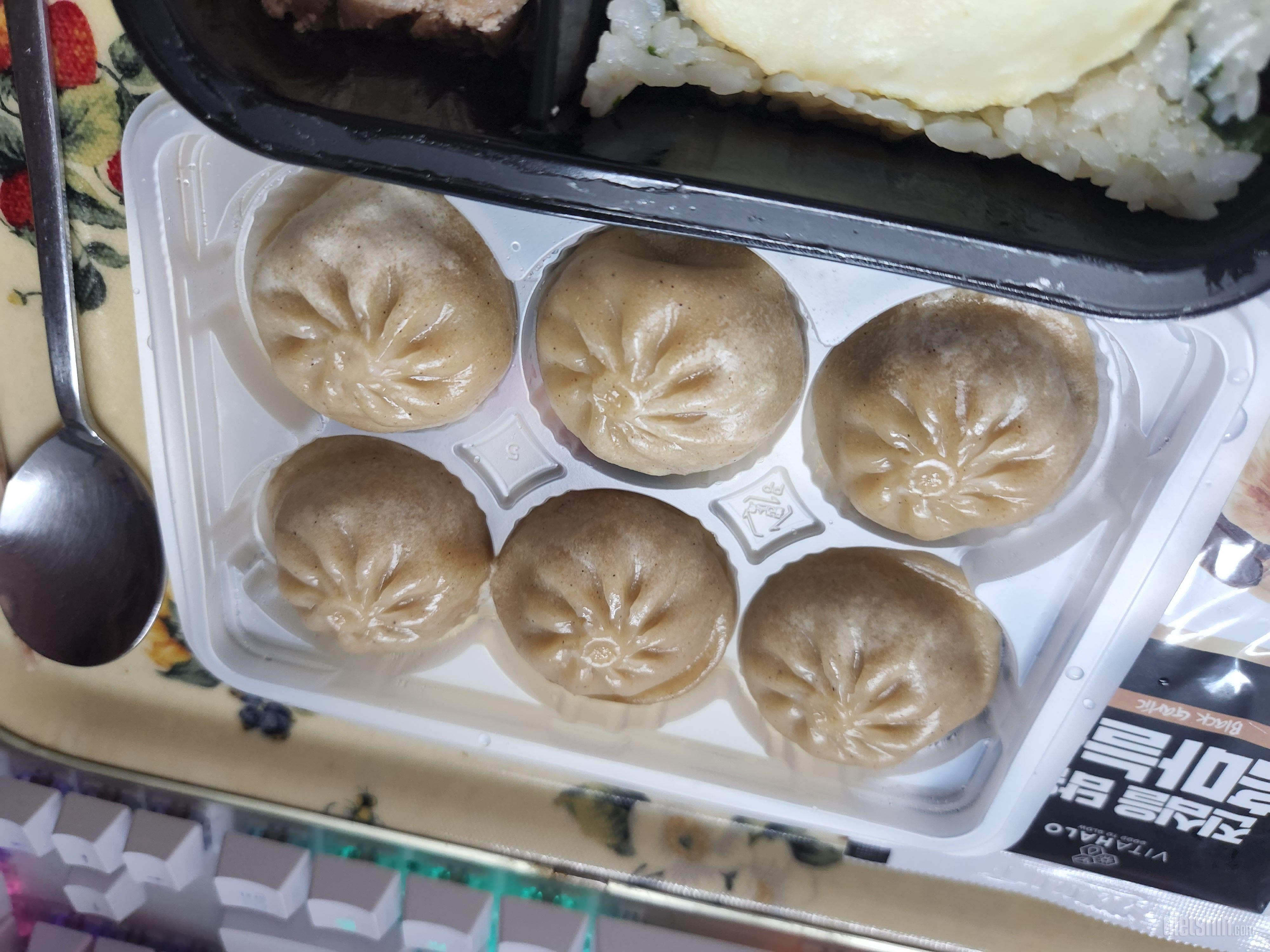 평소에 갈비만두를 굉장히 좋아하는데