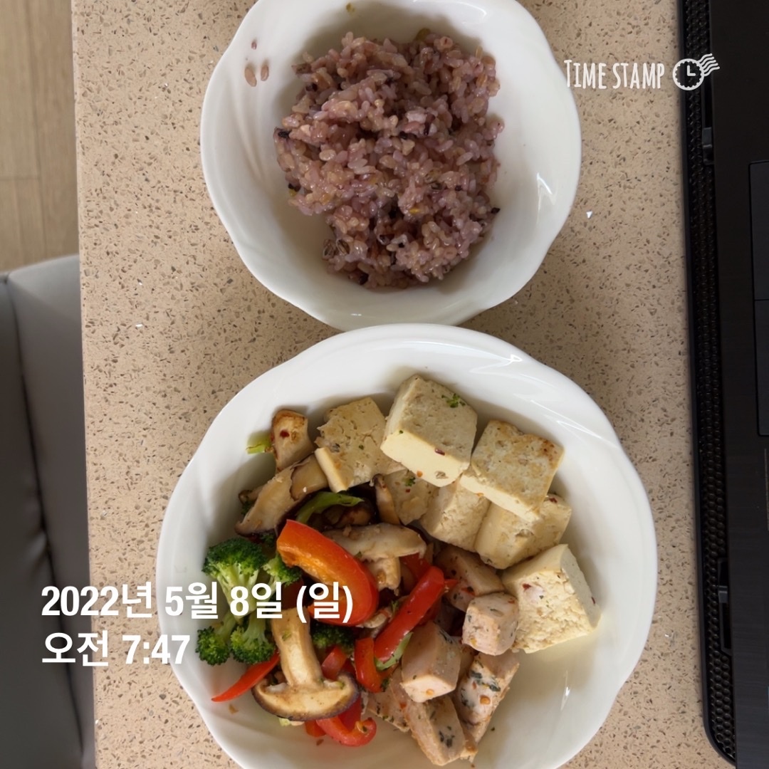 05월 08일(아침 393kcal)