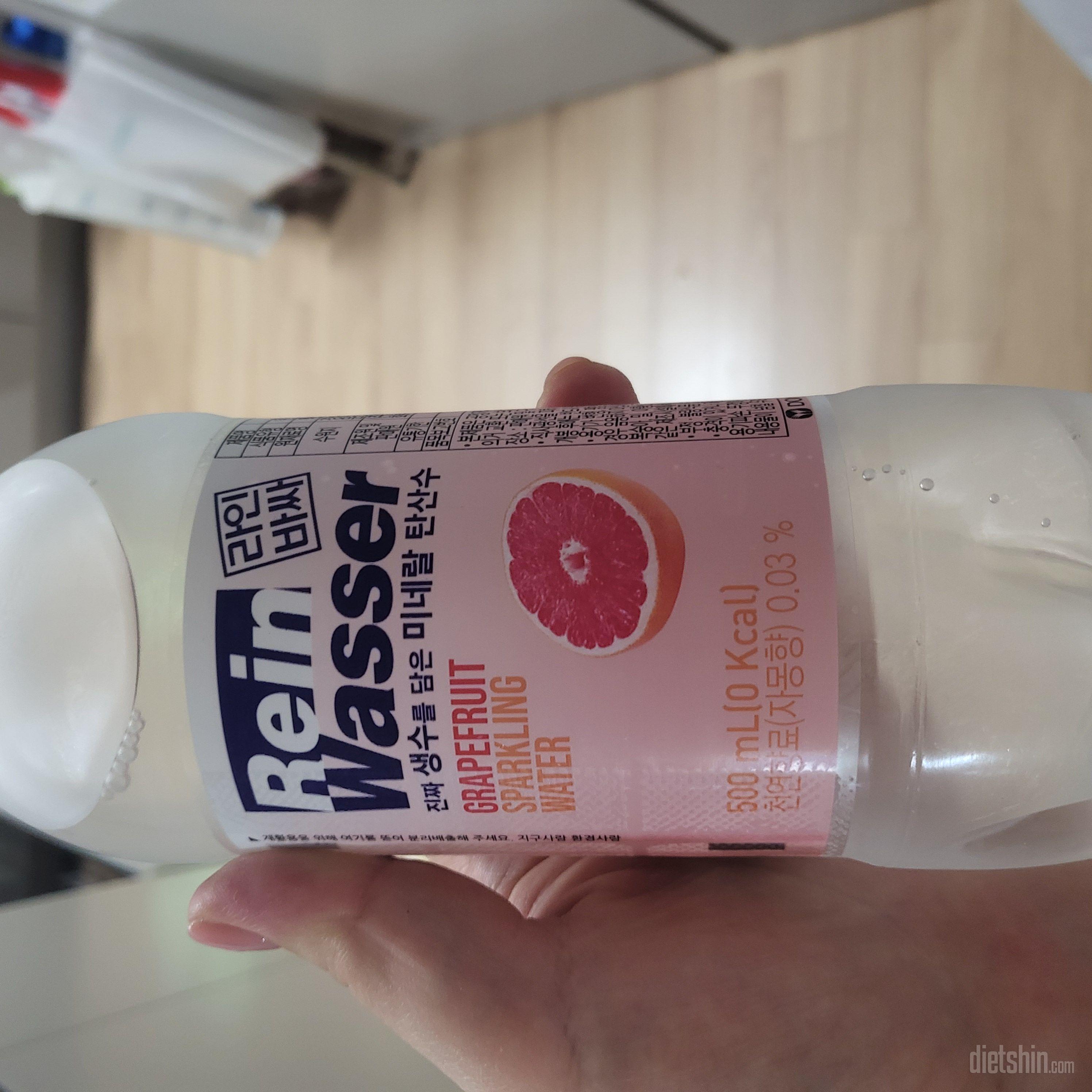 탄산이  트레#보다 더톡쏘는 맛은 있