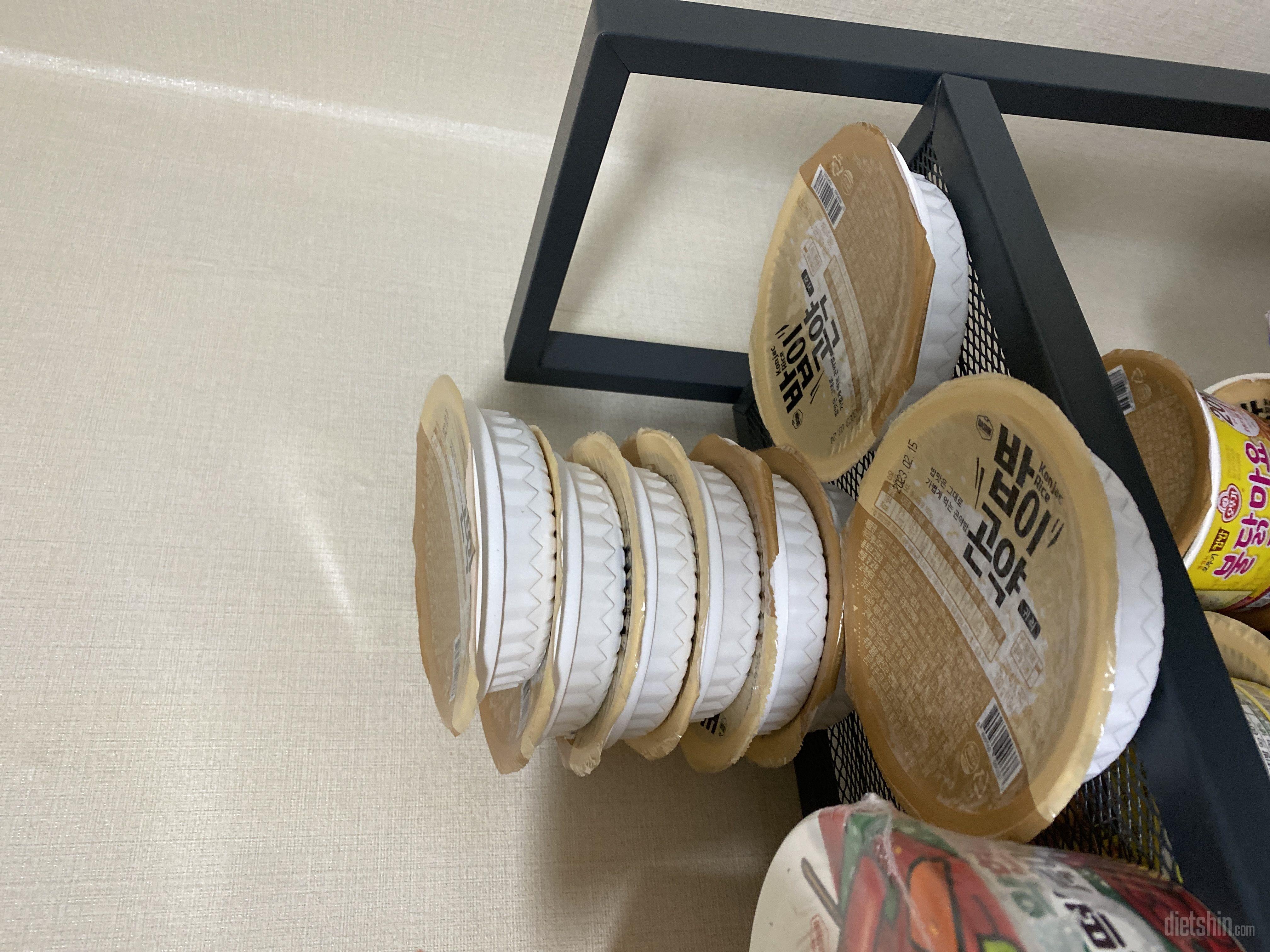 떨어질때마다 구매해요 컵밥에도 그냥