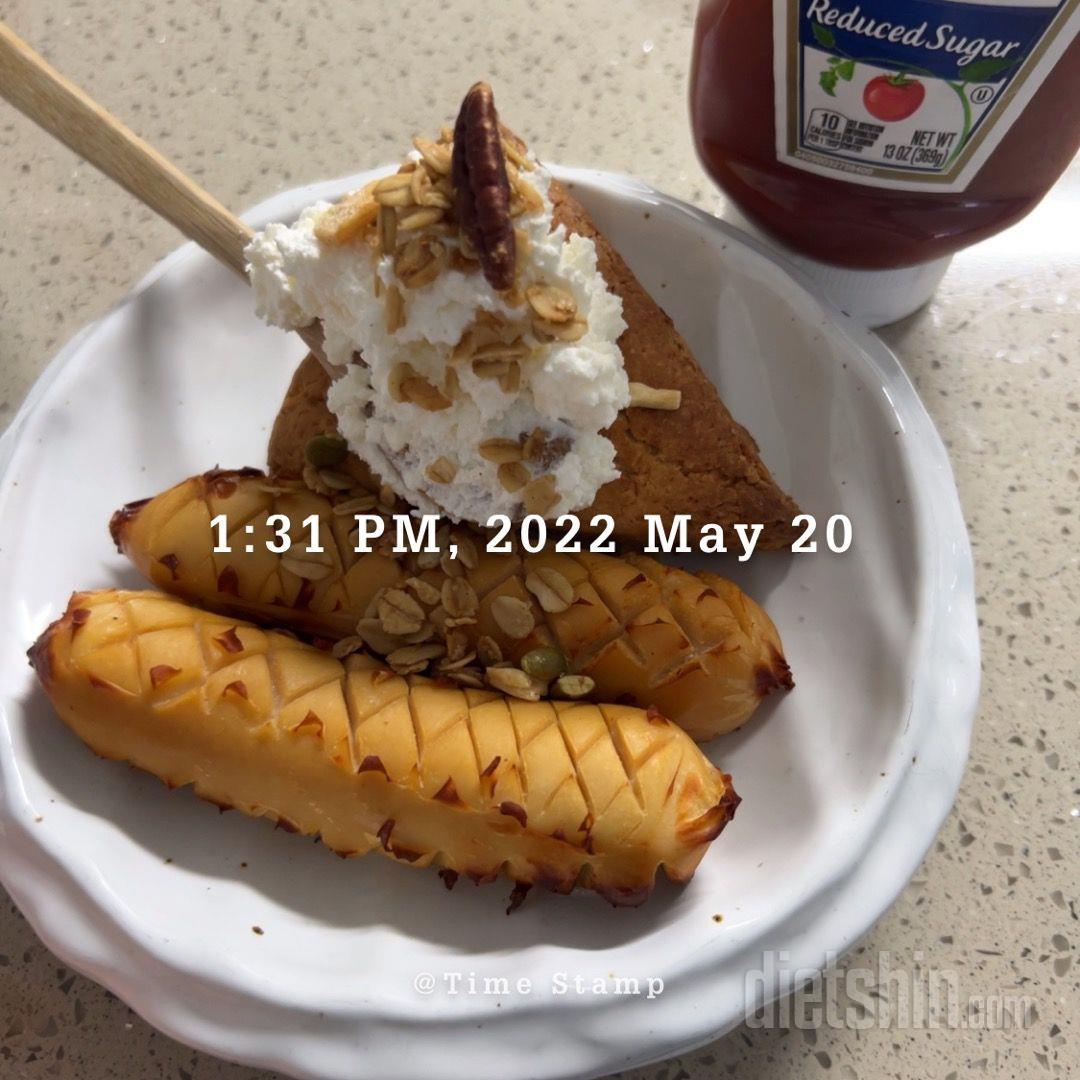 에프 돌려먹으면 맛있어요.
담백하고