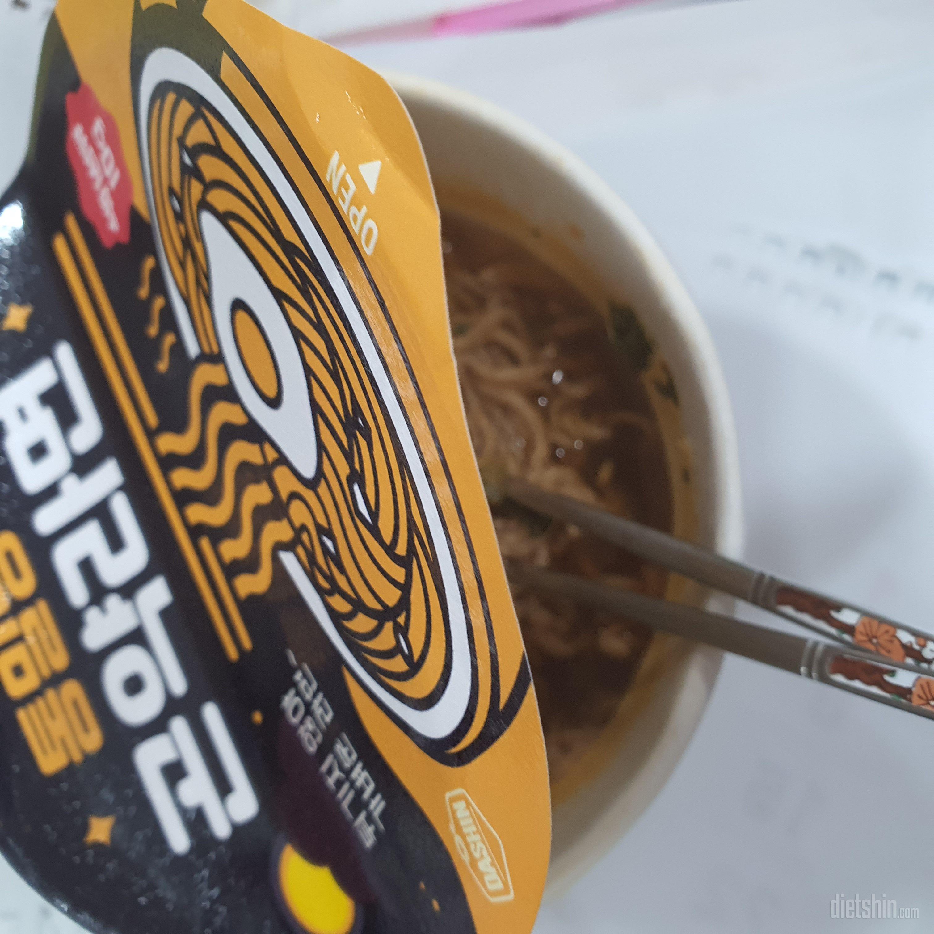 핫도그 소시지는 작아요
치즈더 많아