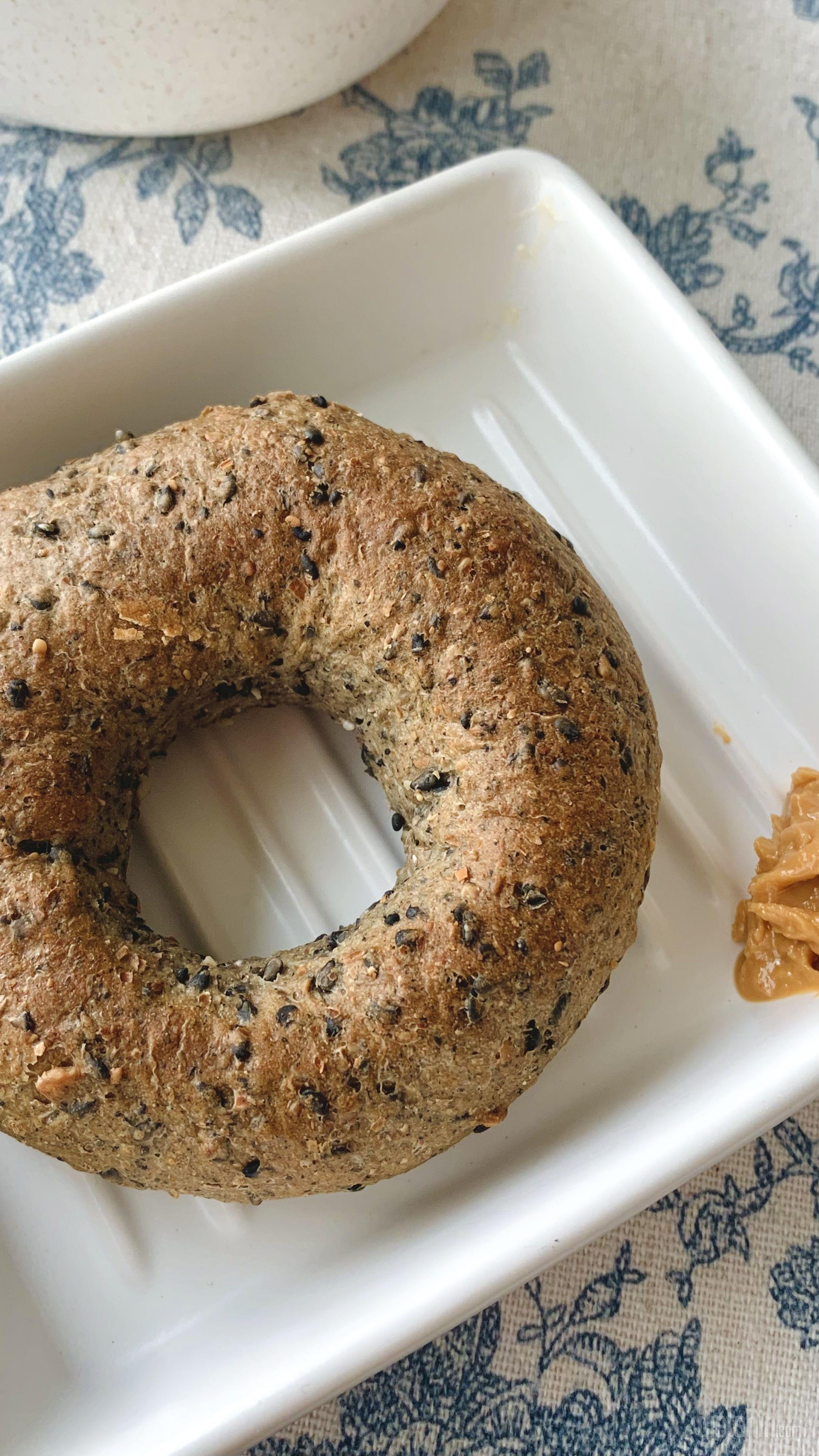 흑임자 베이글 넘 고소하고 맛있어요!