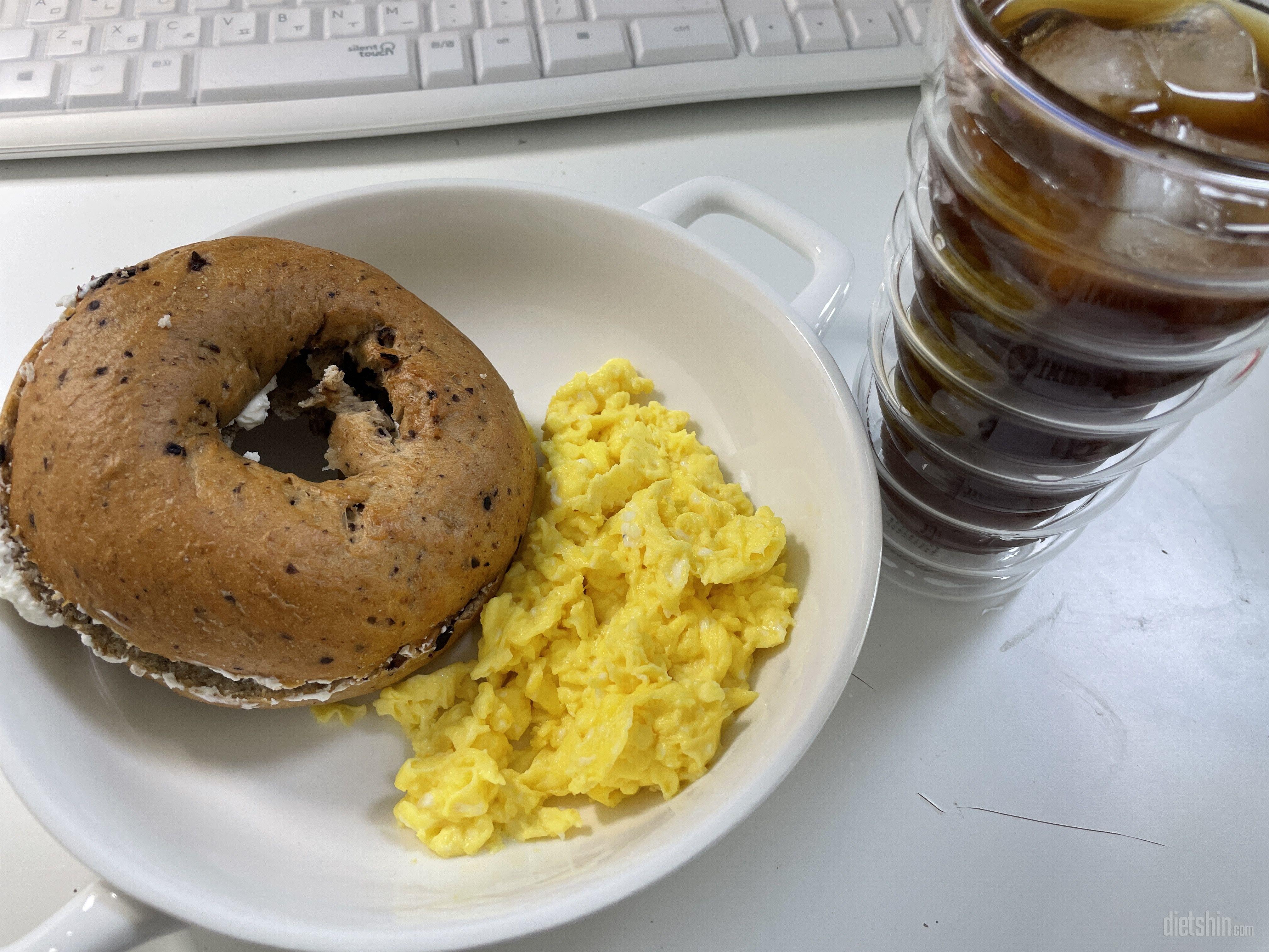 두부베이글 너무맛있어서 자주 시켜먹고