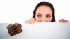 다이어트 중에 먹는 초콜릿, `이것` 들어야 살 덜찐다?