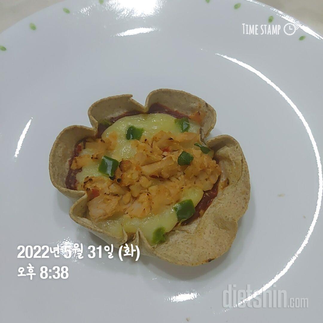 피자 한 판인가 생각하고 있었는데 피