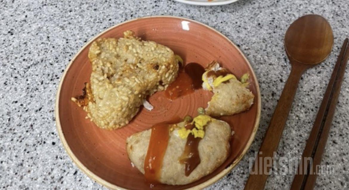 바질 퐁듀 반씩 먹었는데
진짜 내용