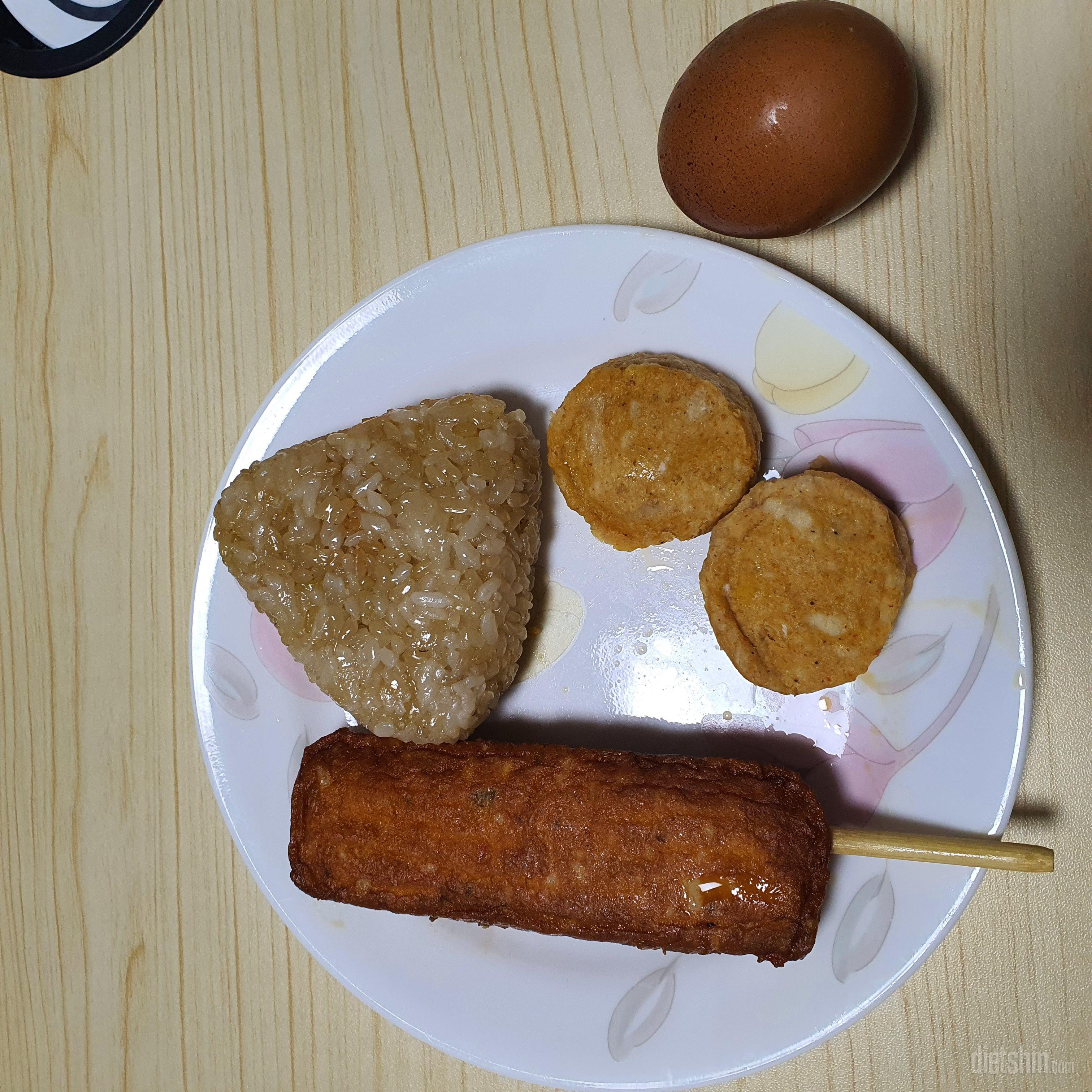어묵바 맛있어요. 쫄깃한맛은 별로없지