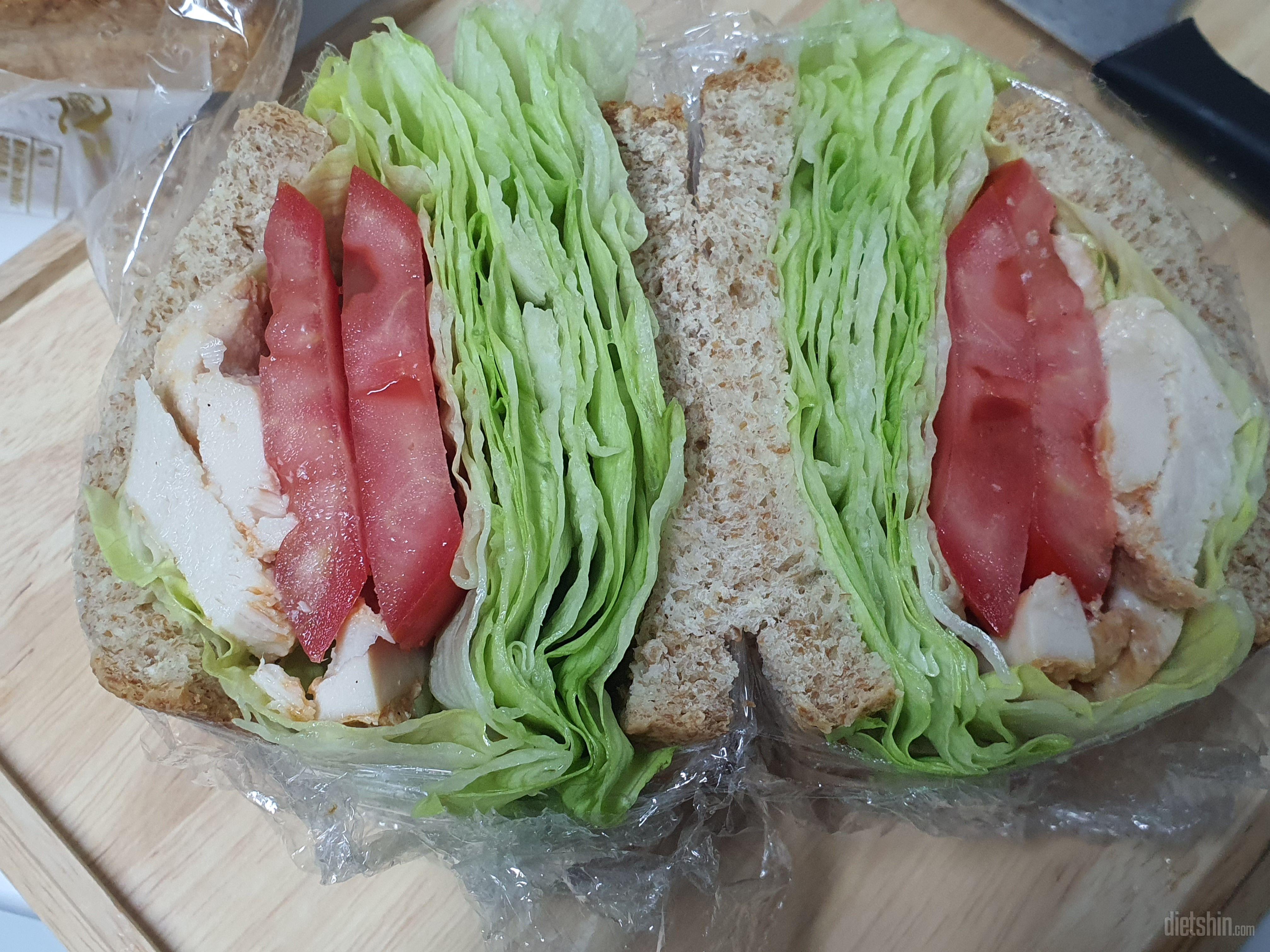 맛잇어요 카카오는 잘못산듯... 통밀