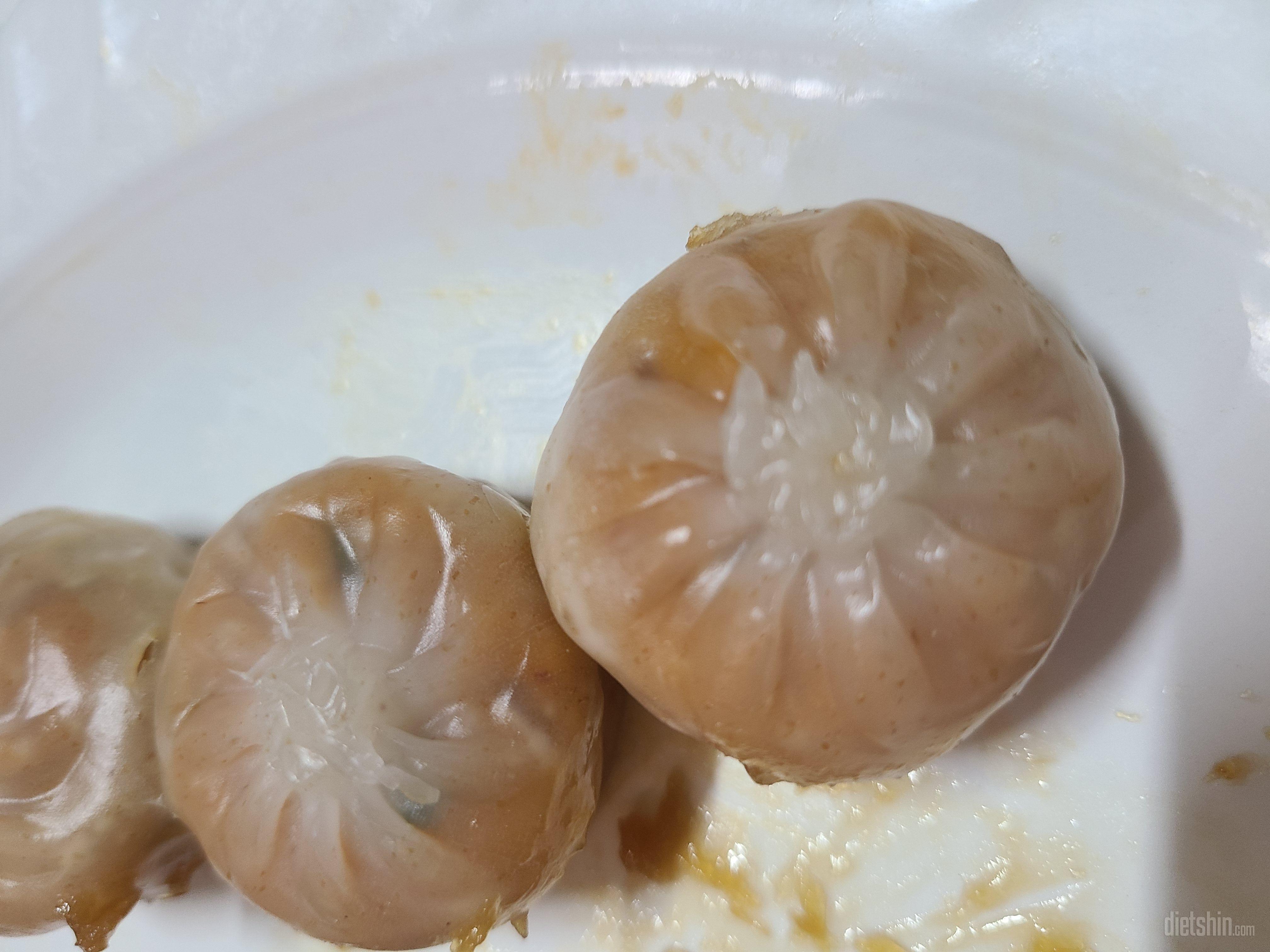 심심하니 마싯네요 
식사대용으로 좋