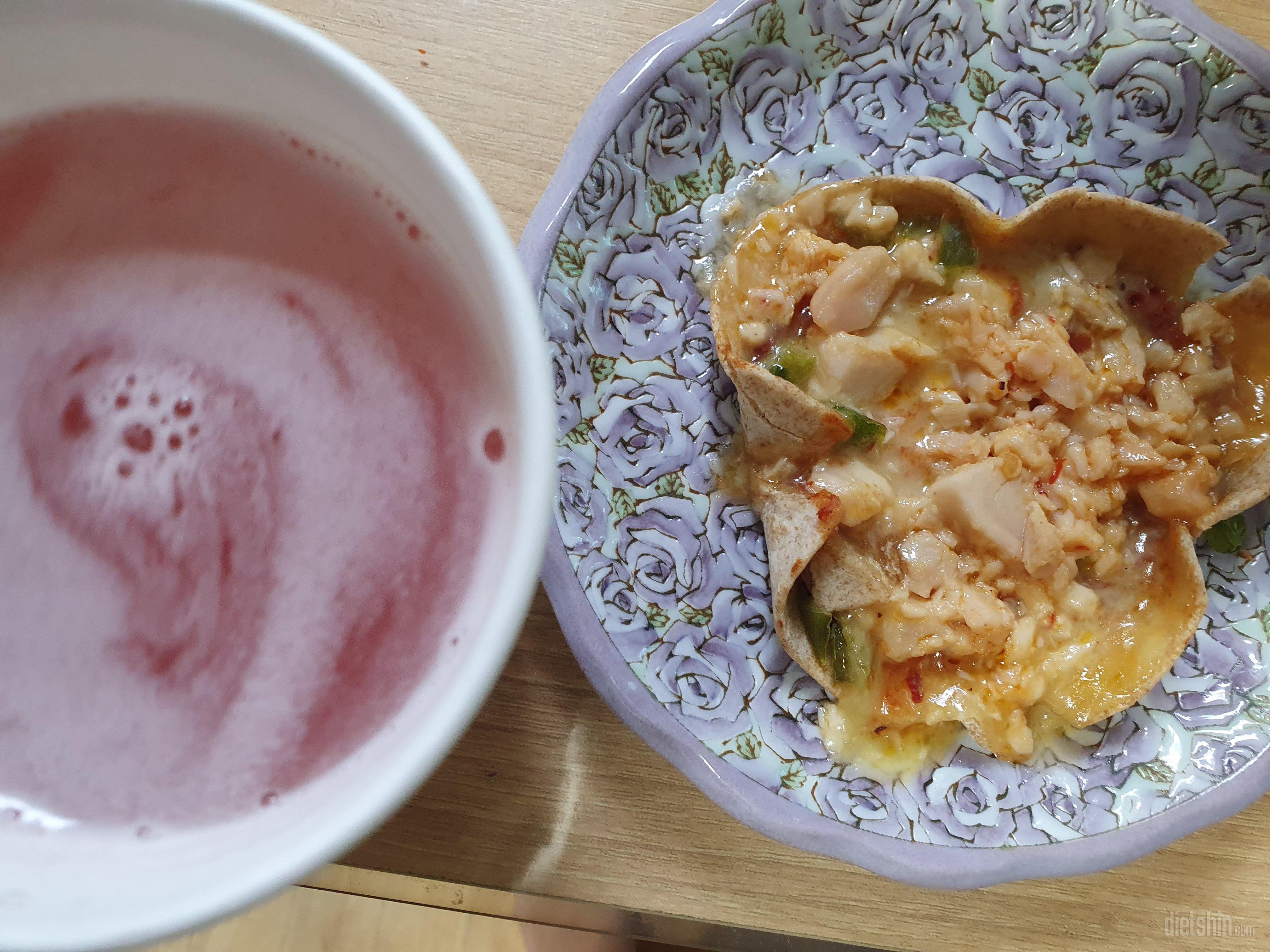 너무 맛나요~  일반피자랑 맛도 별차