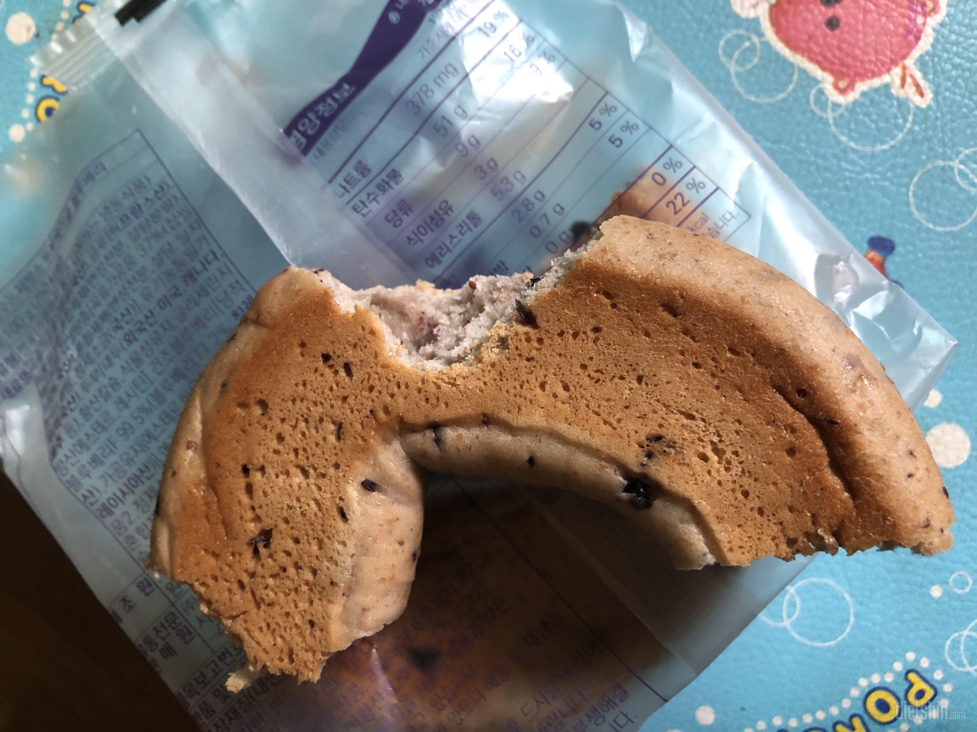 생각보다 괜찮네요 두부맛도 나면서 일