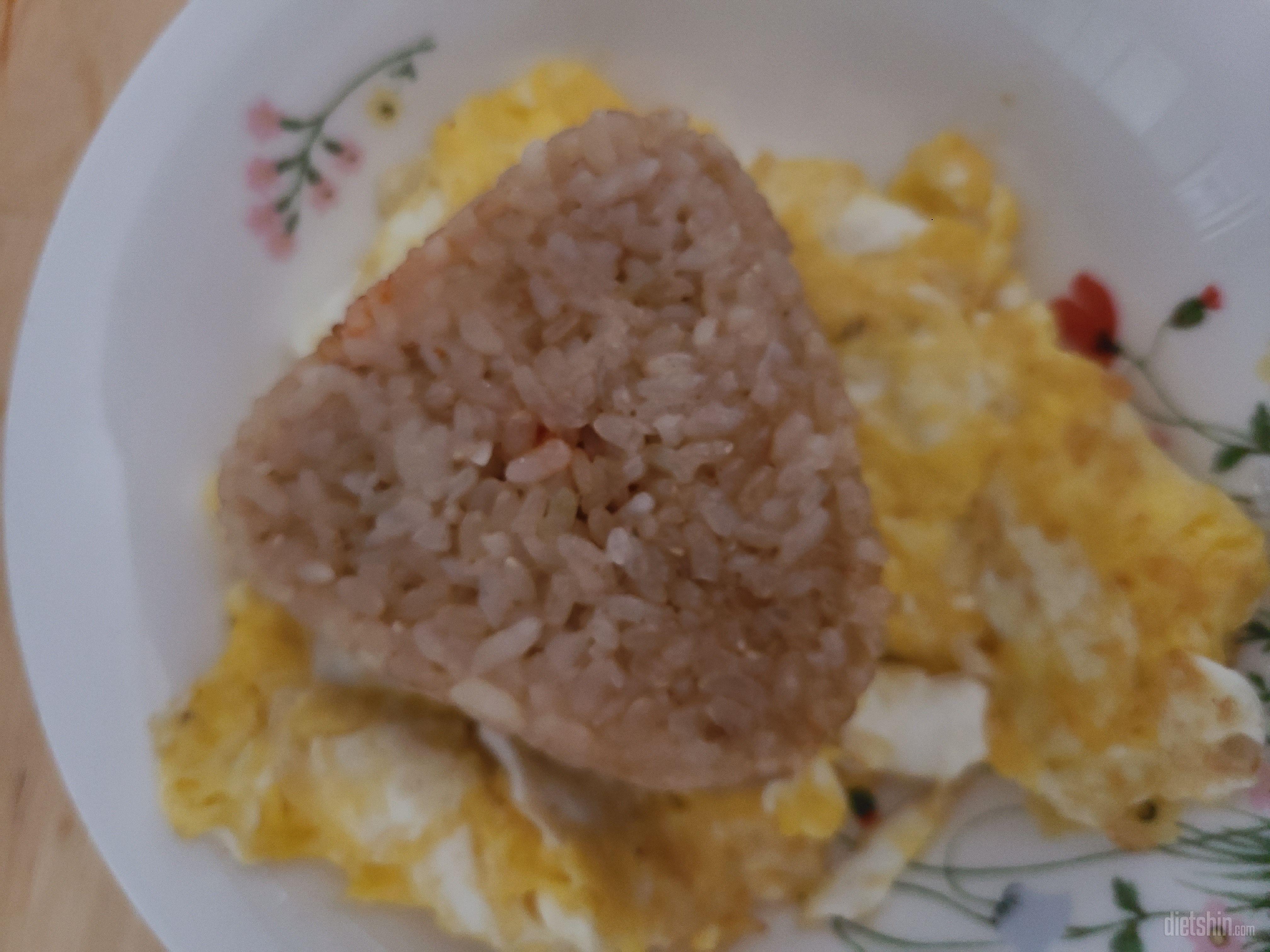 어제 저녁에 받아서 오늘 아침에 곤약