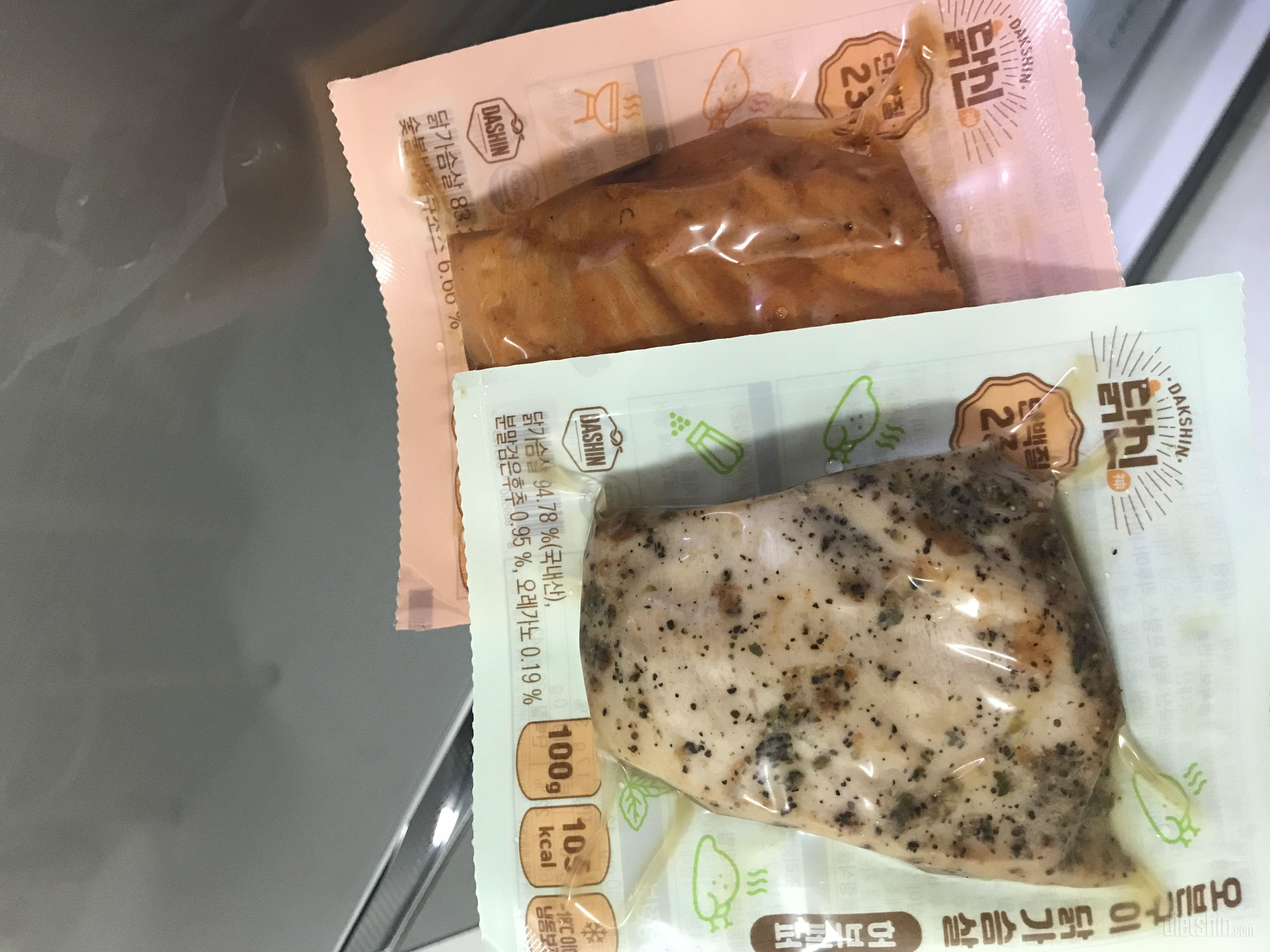 촉촉하고 먹기편해여
매콤바베큐 맛있