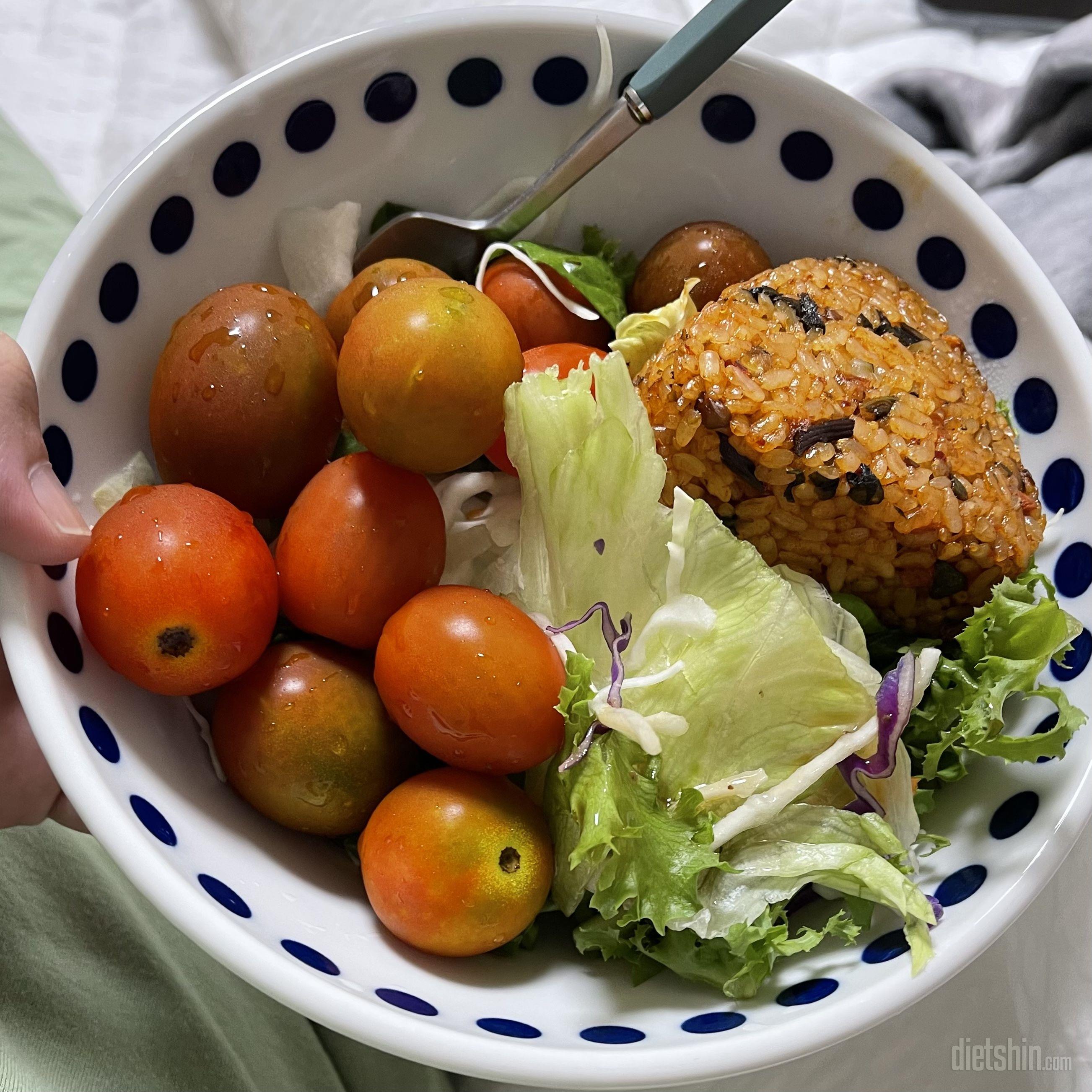 맛있어요! 쫀득쫀득~~ 편의점 삼김보