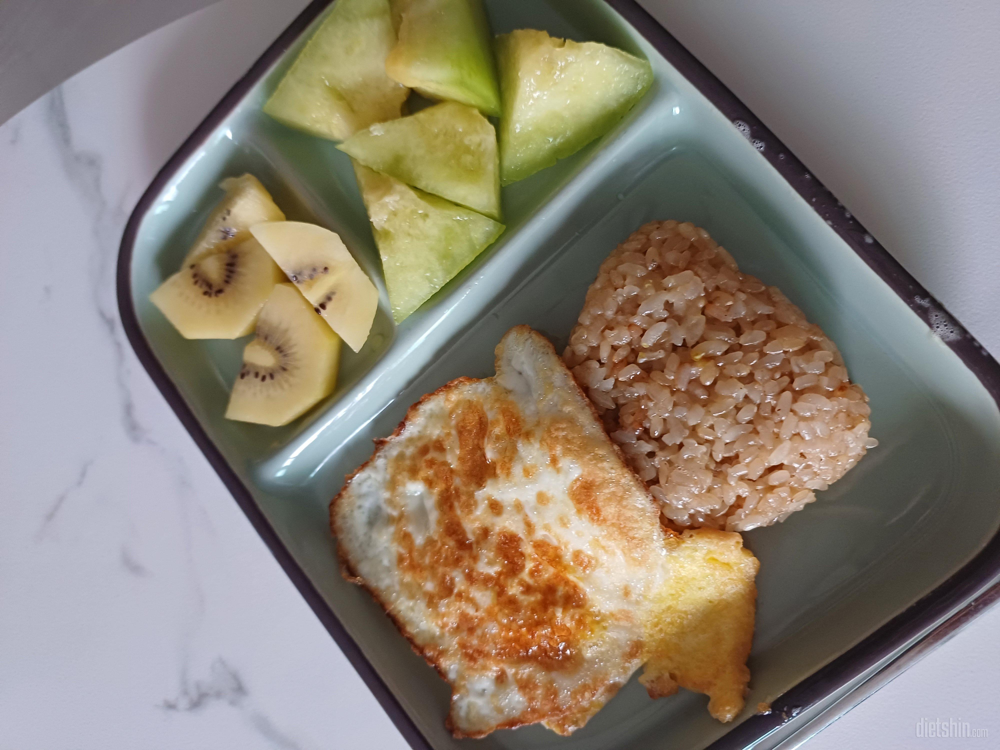 삼각김밥이 이렇게고급진맛은 첨 이예요