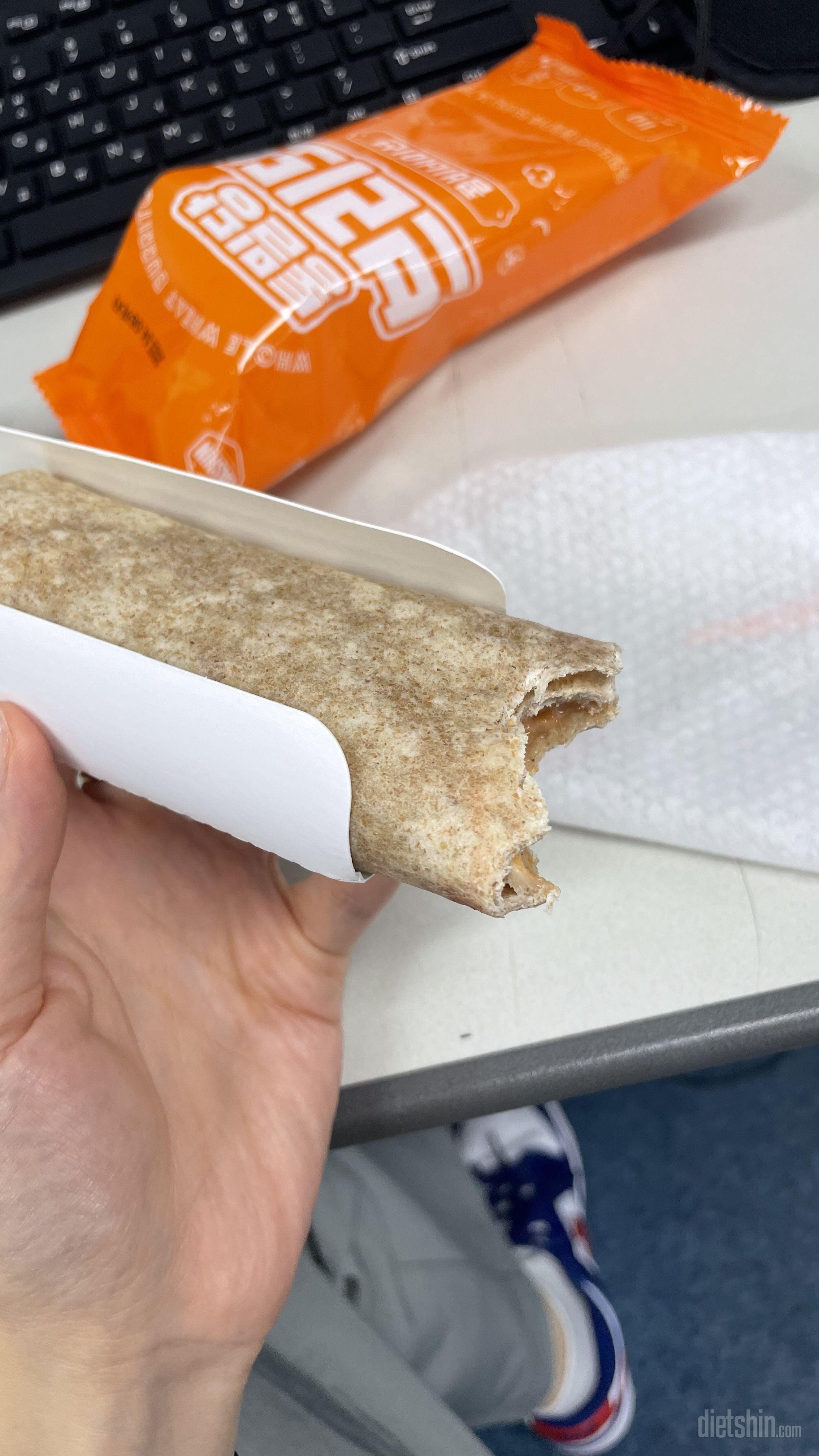 내용물도 충분하고, 오히려 통밀또띠아