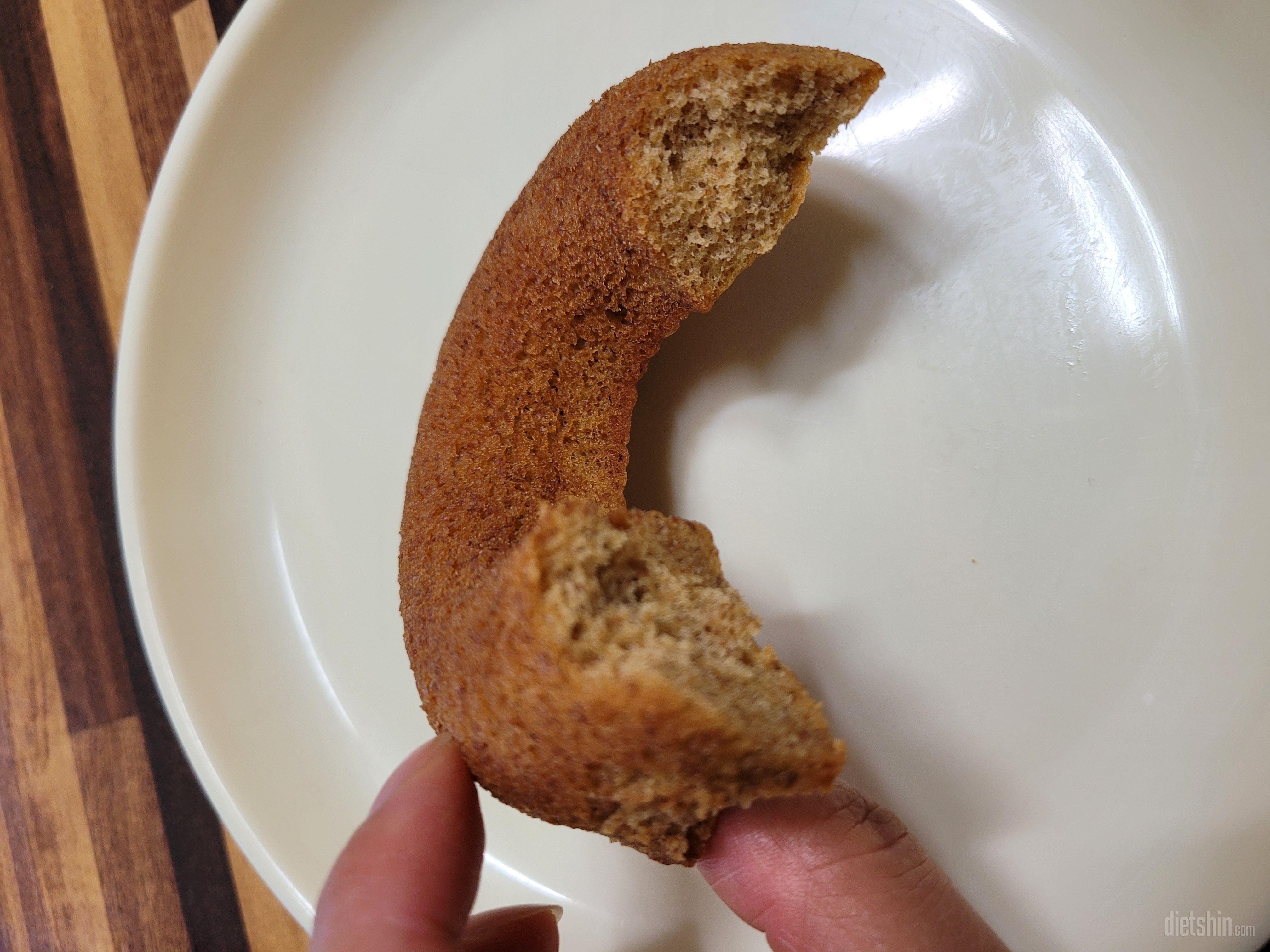 고소하고 맛있어요~~ 

토스트비스킷