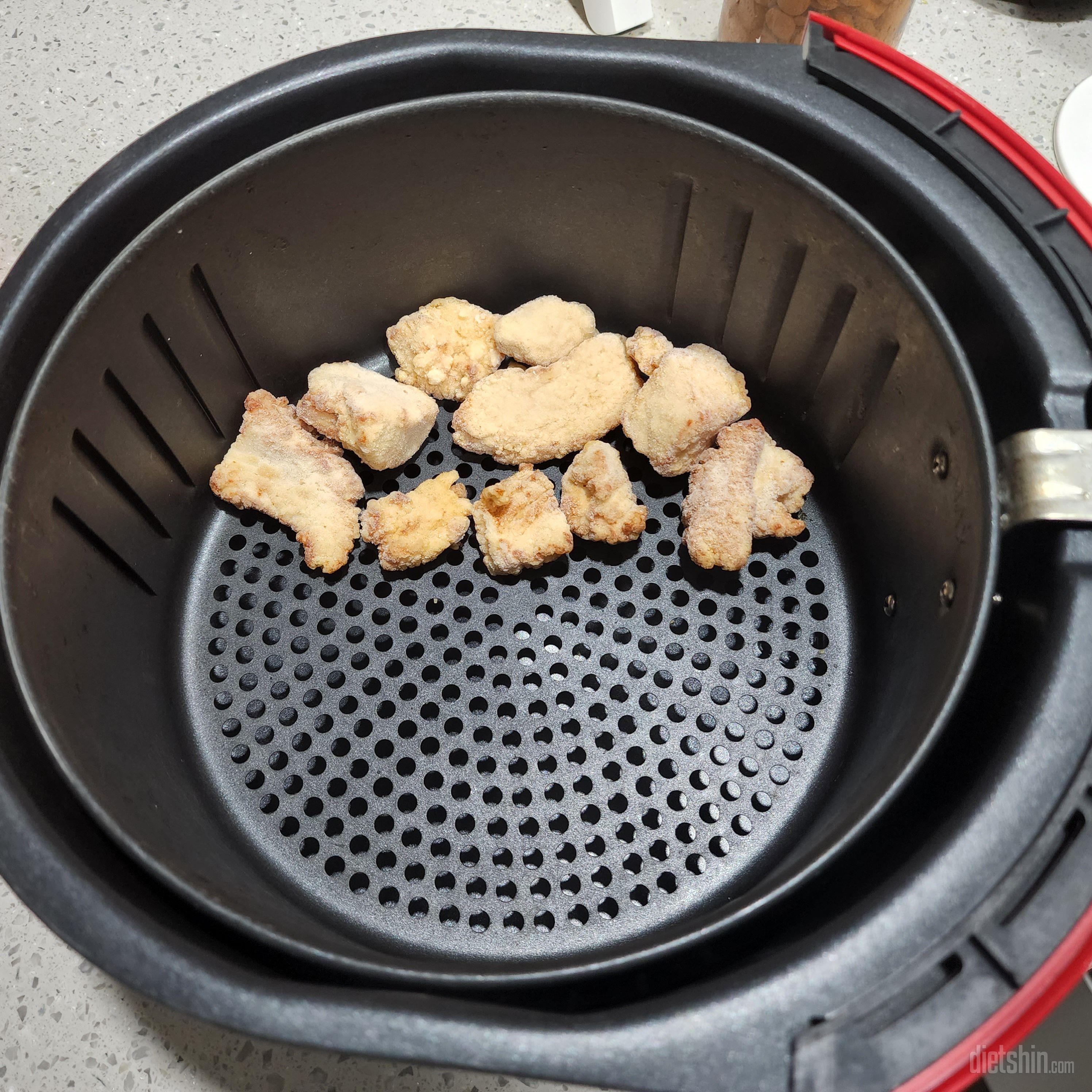 맛있어요! 소스가루는 뿌링클 그대로이