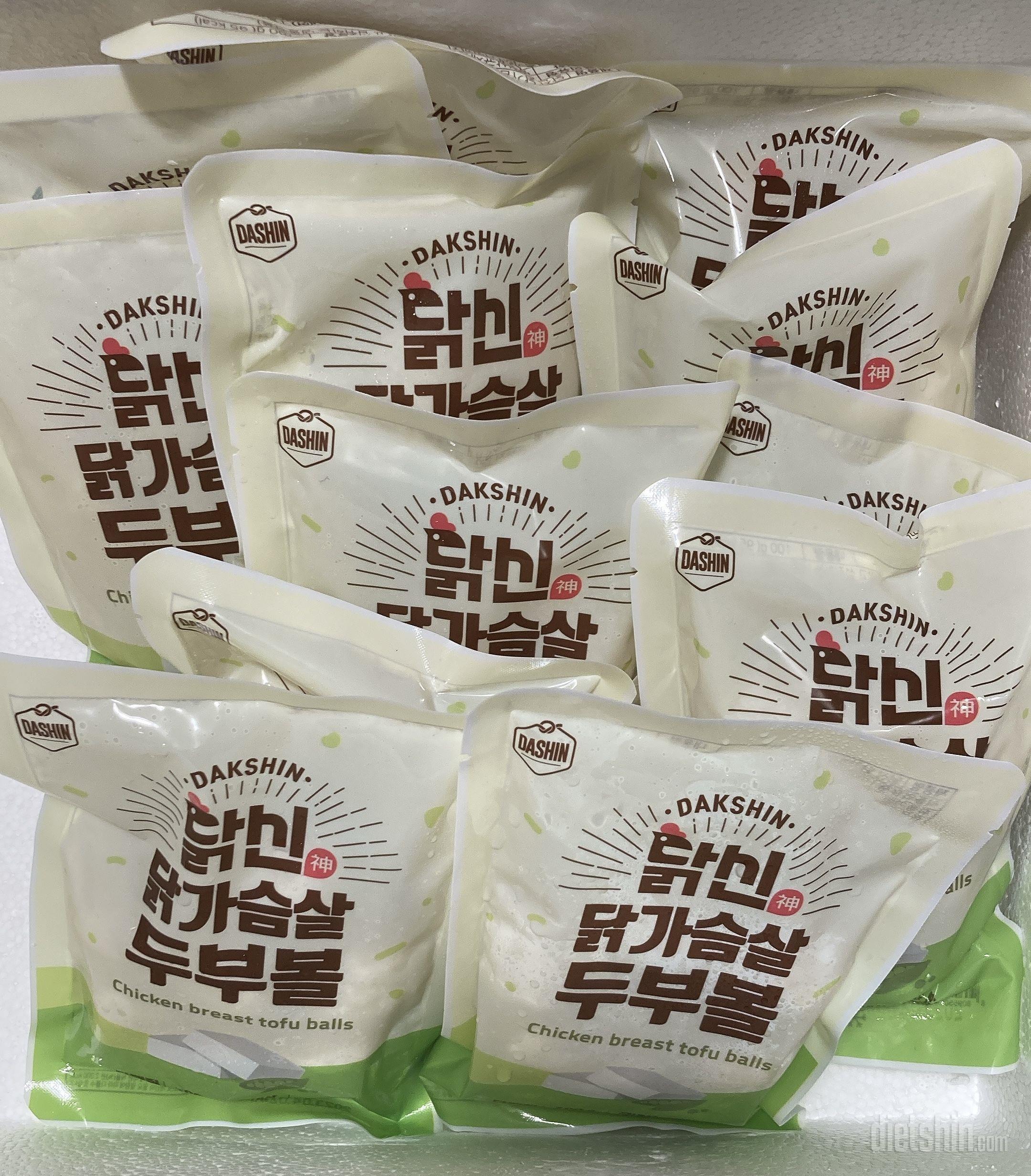 두부볼 맛도 깔끔하고 식감좋고 샐러드