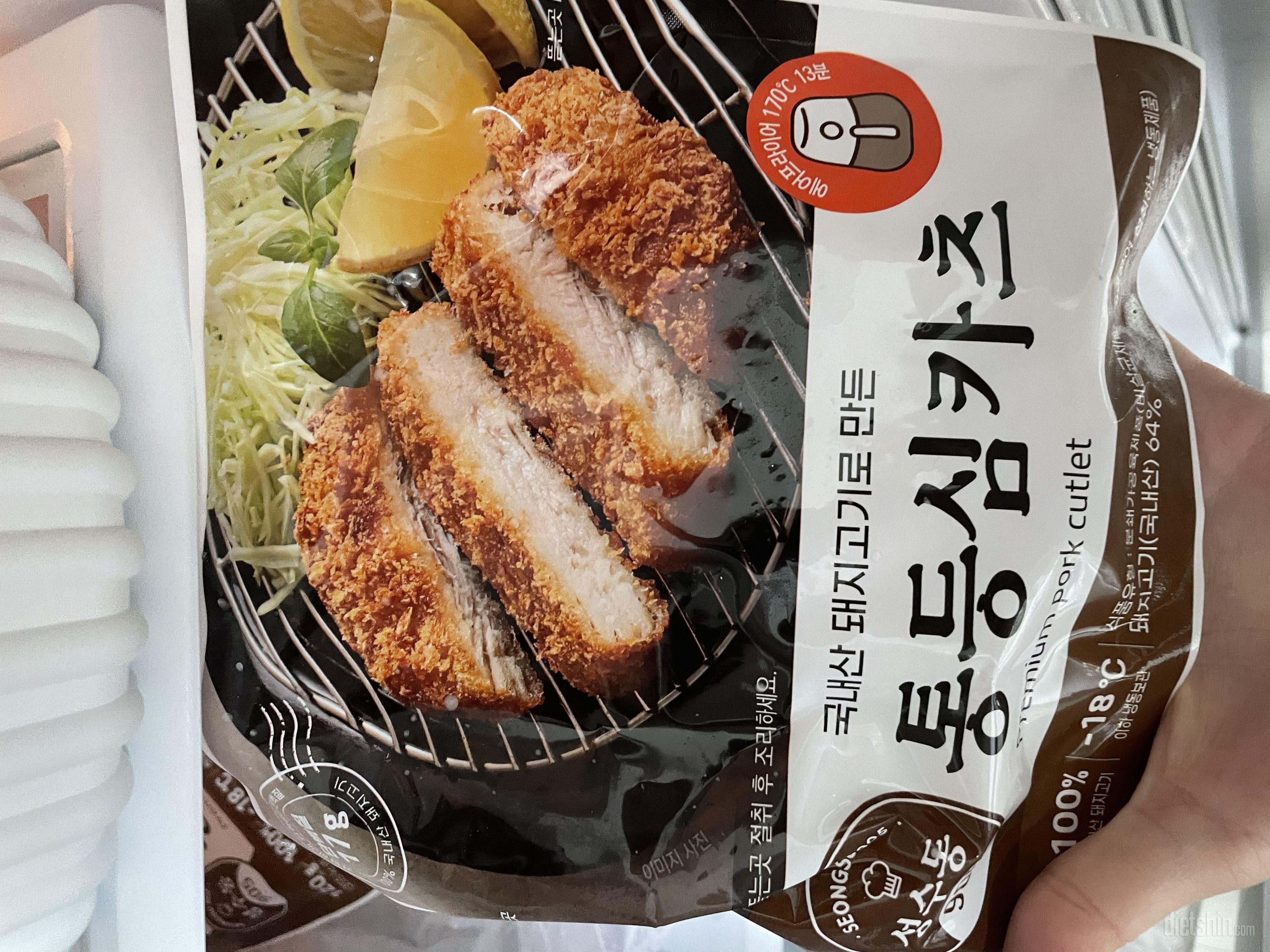 돈가스 먹을때마다 죄책감있는데 조금이